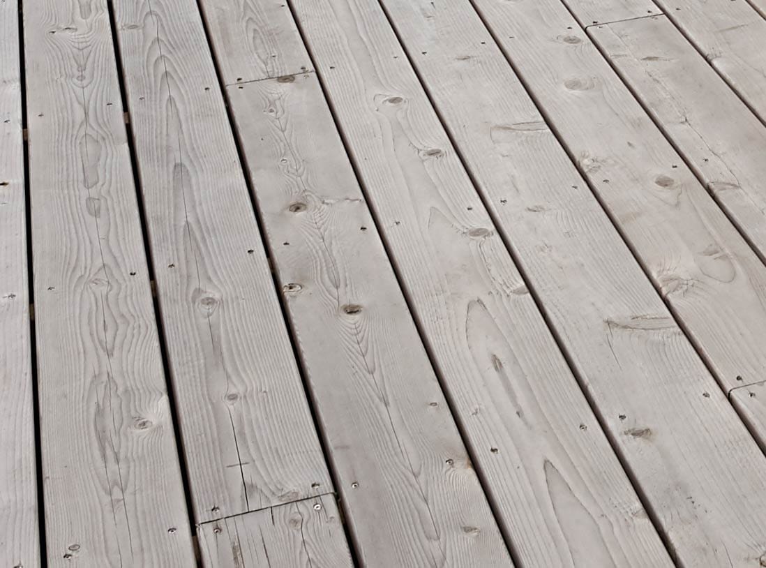 moelven-ceder-terrassebr-dder-24x141mm-elite-knastet-canadisk-cedertr