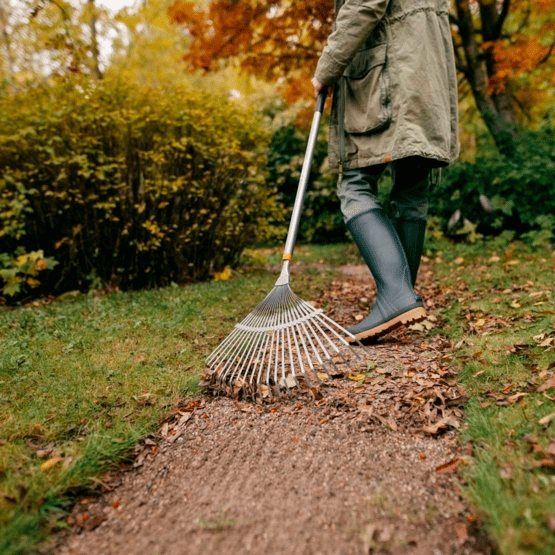 2501852 FISKARS ERGONOMIC LØVRIVE VIFTEFORMET 2