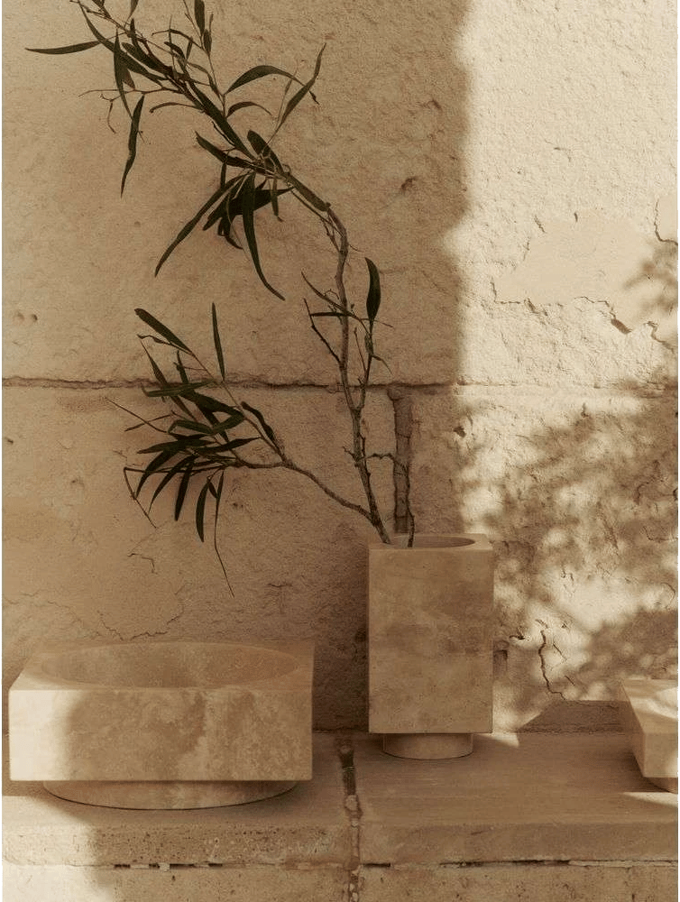 9147629 FERM LIVING HEW VASE TRAVETINE 2