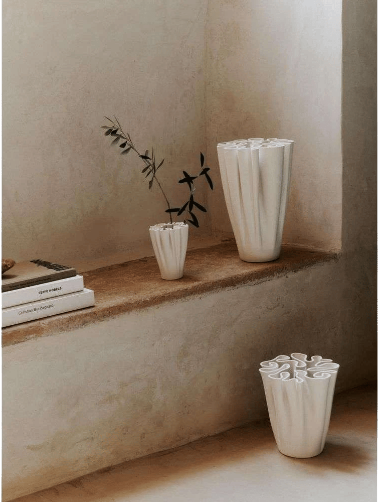 9147620 FERM LIVING DEDALI VASE 18CM OFF WHITE 5