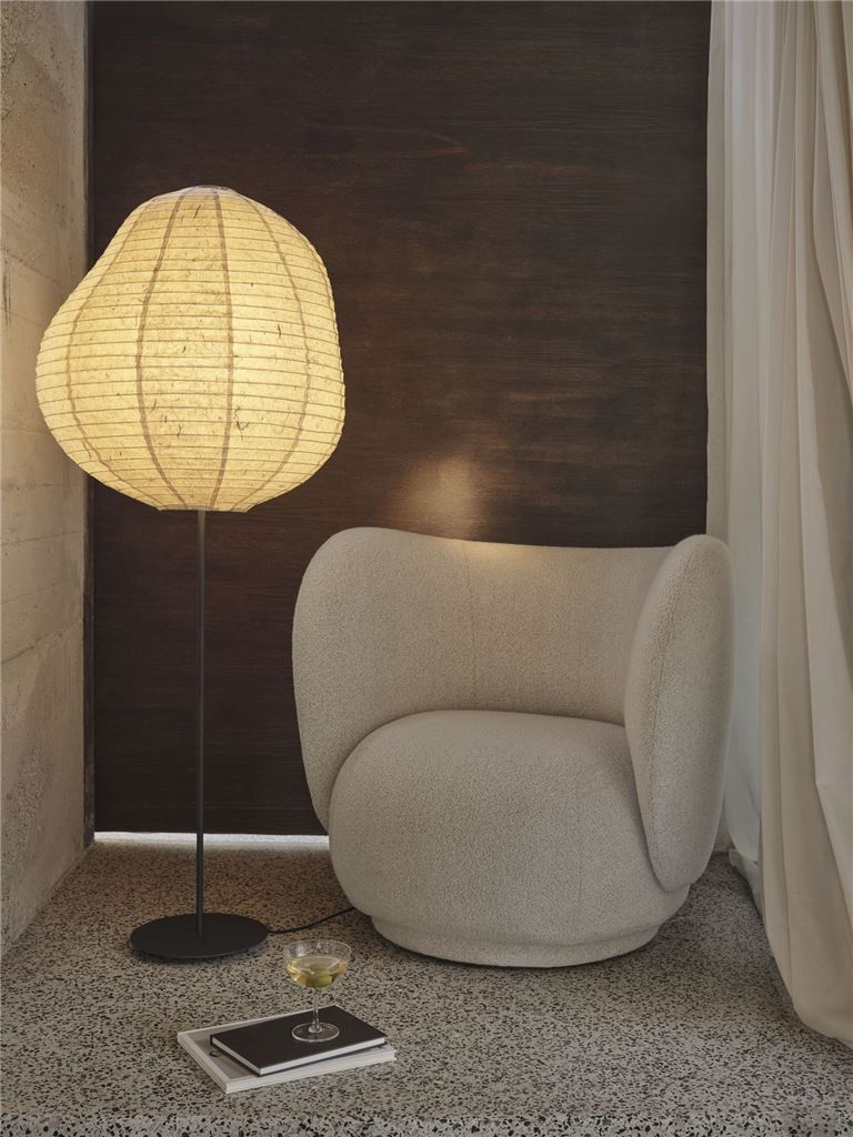 9147600 FERM LIVING KURBIS GULVLAMPE HØJ NATURSORT 3