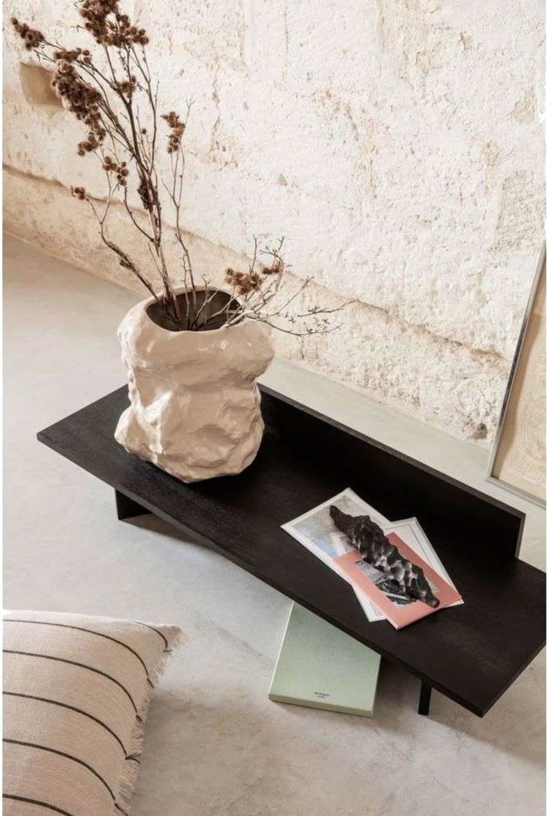 9147574 FERM LIVING TUCK VASE CASHMERE 2