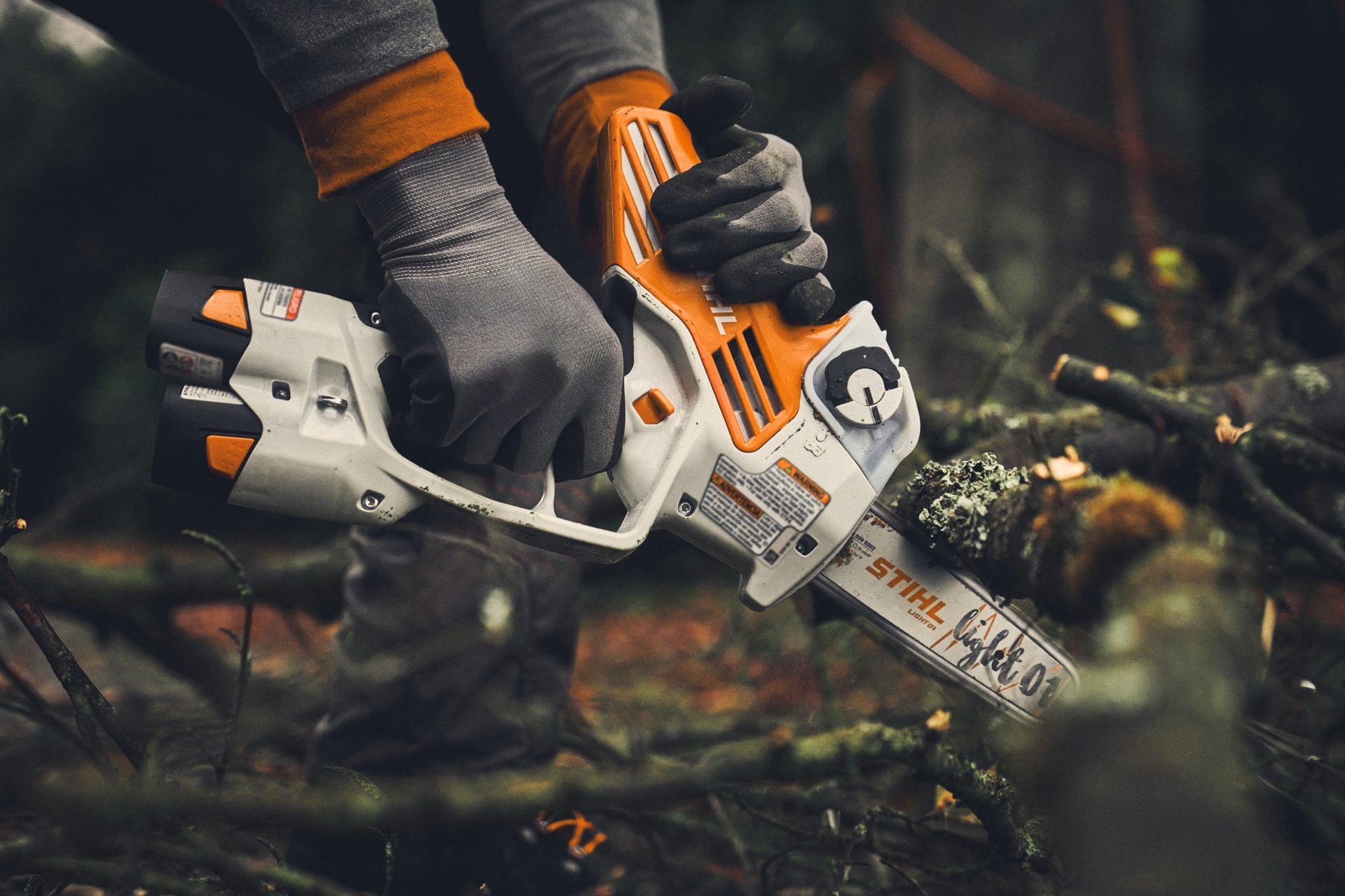 9147649 STIHL BATTERIHÅNDSAV GTA 40 MED 2 BATTERIER AS 2 OG 1 HURTIGOPLADER AL 5 2 3