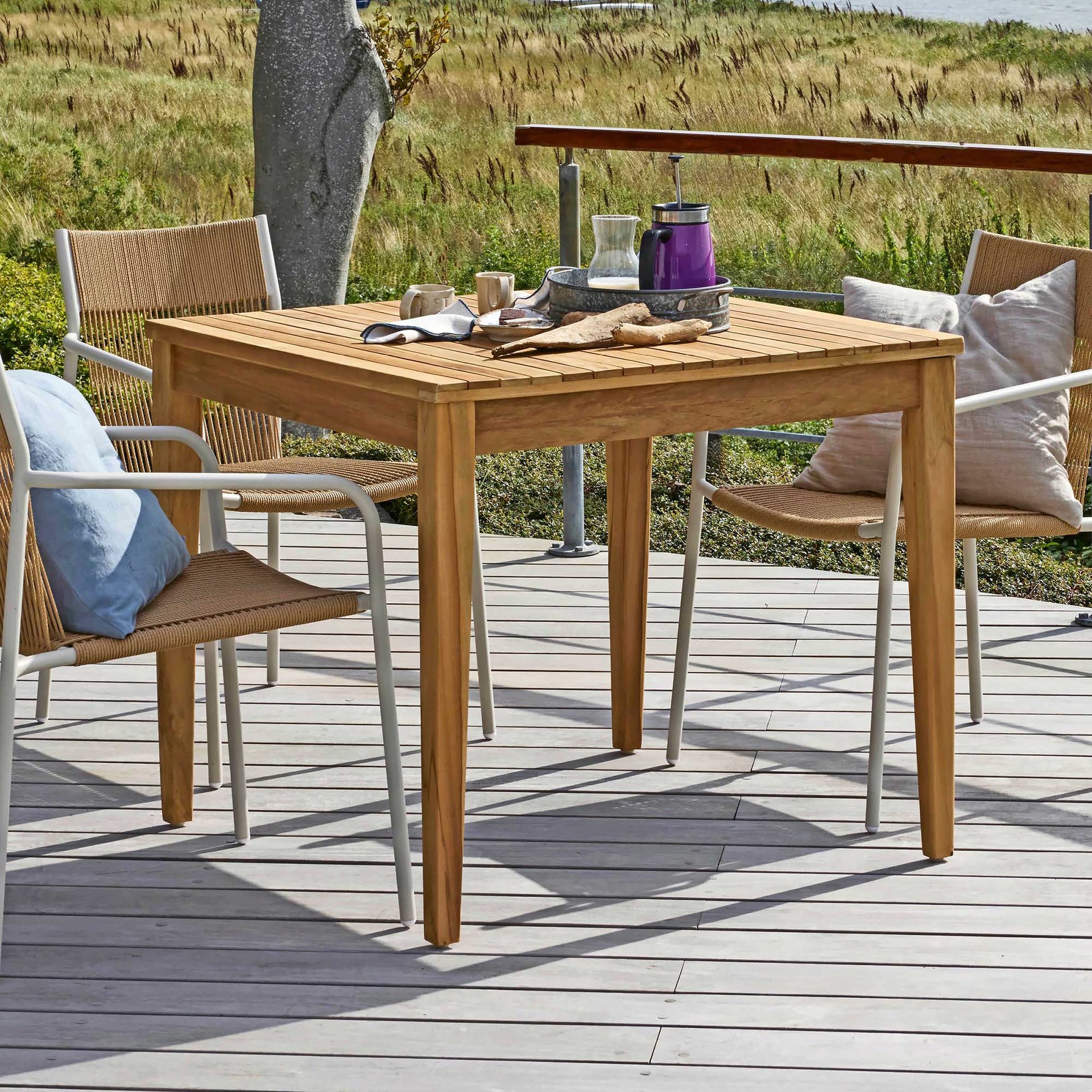 2422401 GILI TEAKBORD 100X100X76CM 1