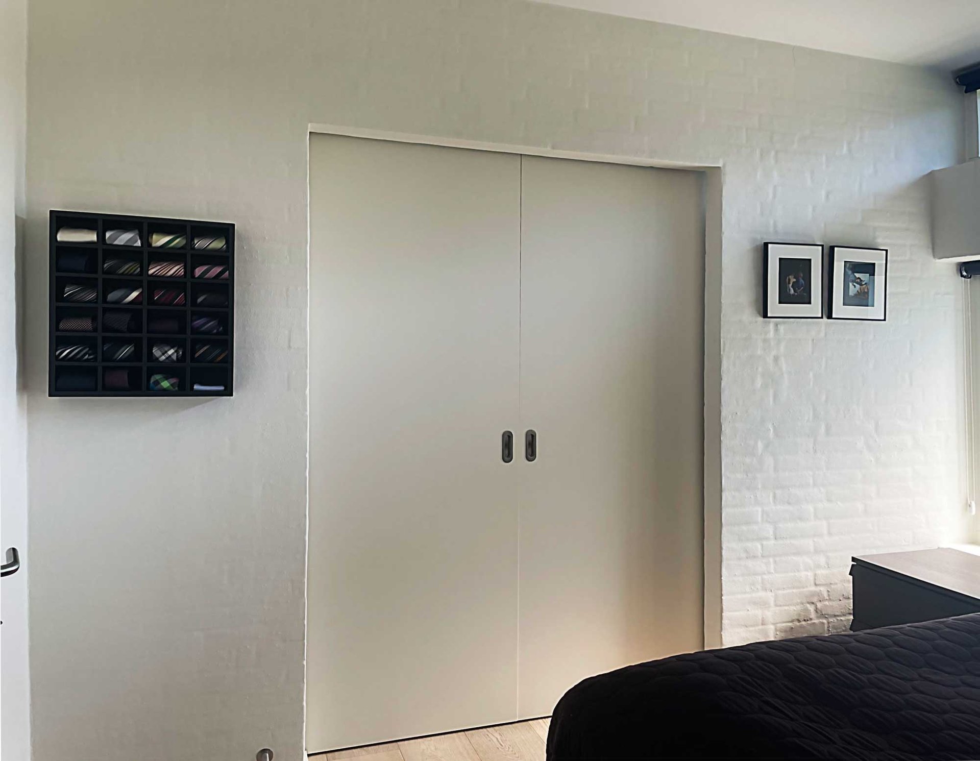 1580246 SVALK SKYDEDØRSBESLAGSÆT 2M KG110 4