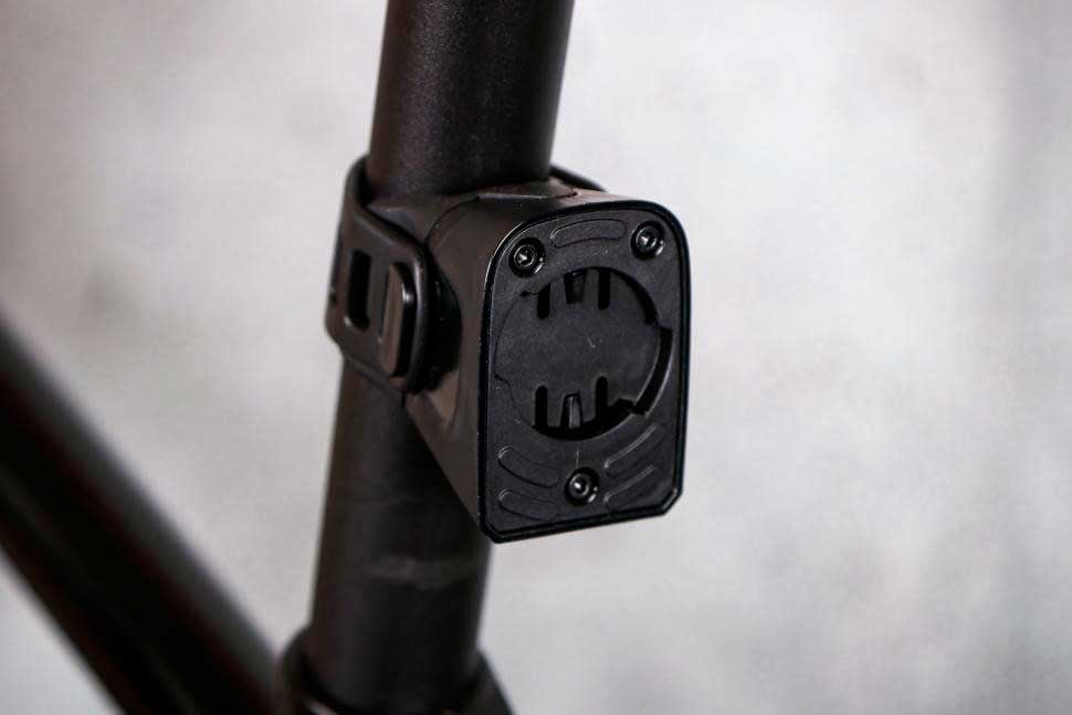 9147791 WAHOO TRACKR RADAR HOLDER 4