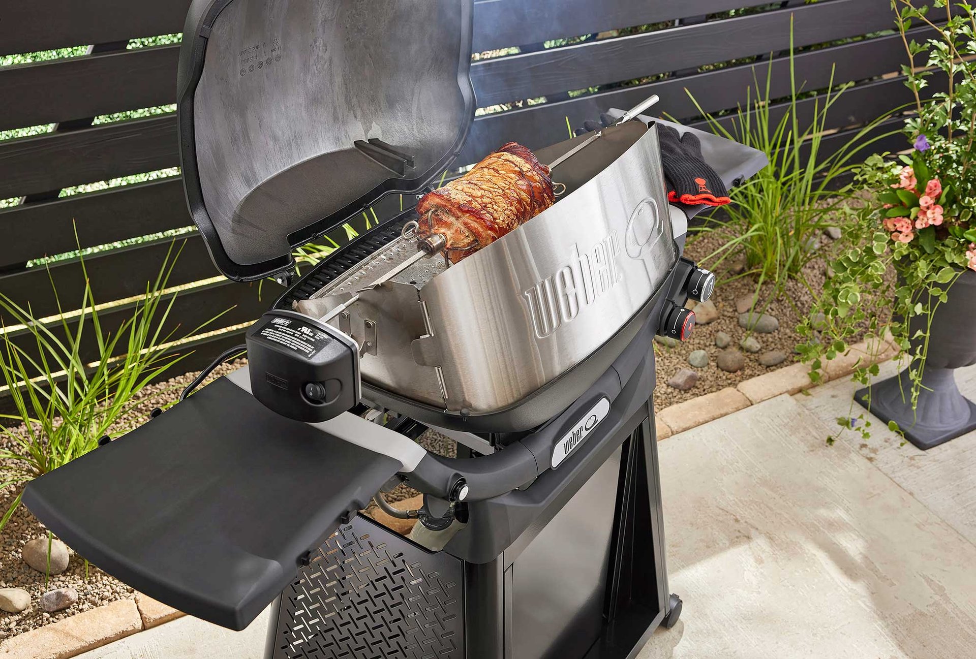 2435126 WEBER ROTISSERI Q3200N+ 3
