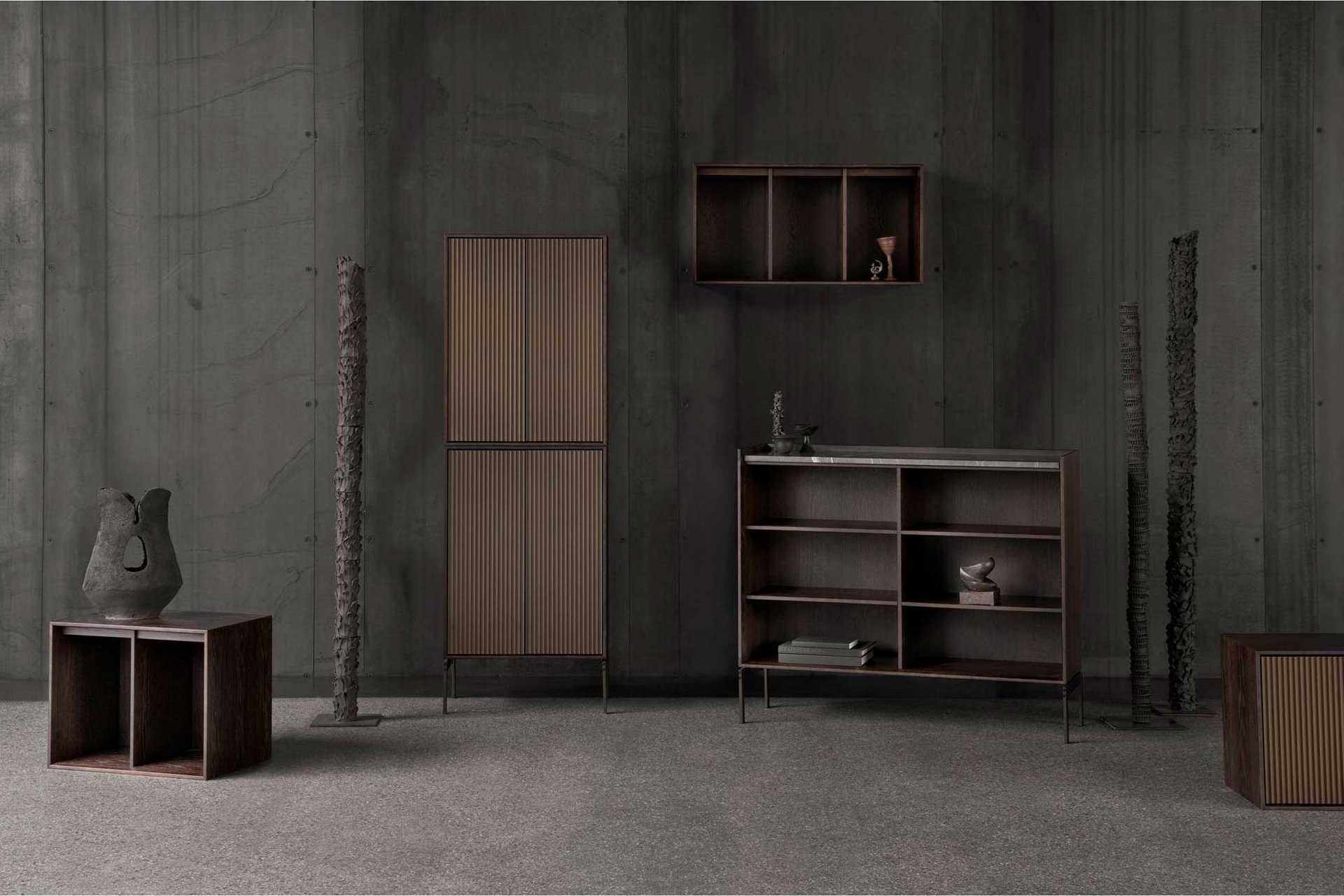 9148226 VIPP 675 HERO 4 KABINET MØRK EG 2