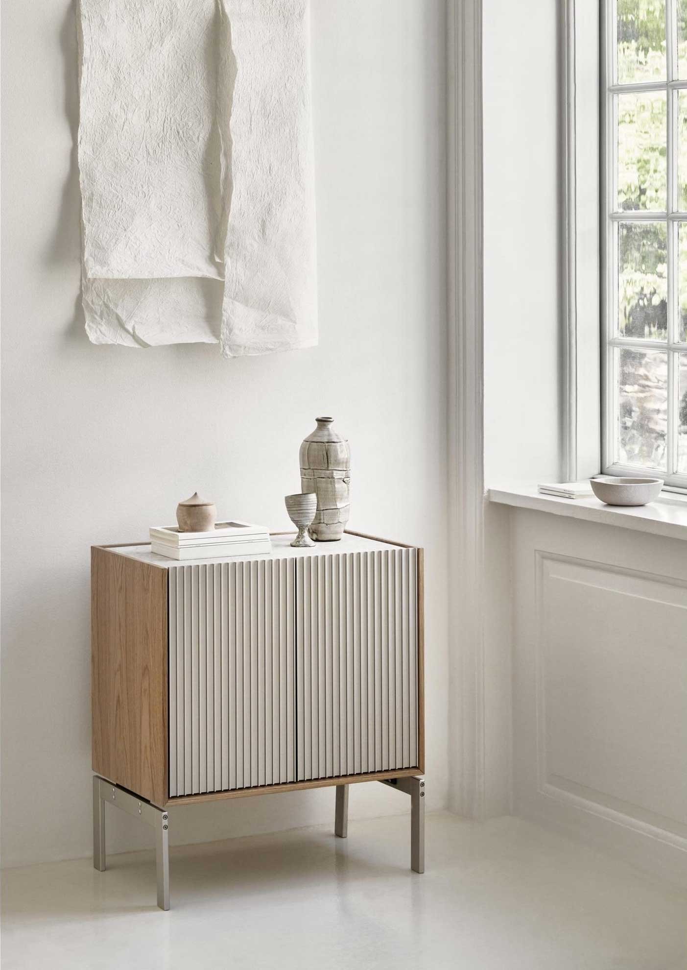 9148224 VIPP 675 HERO 2 KABINET MØRK EG MARMOR 2
