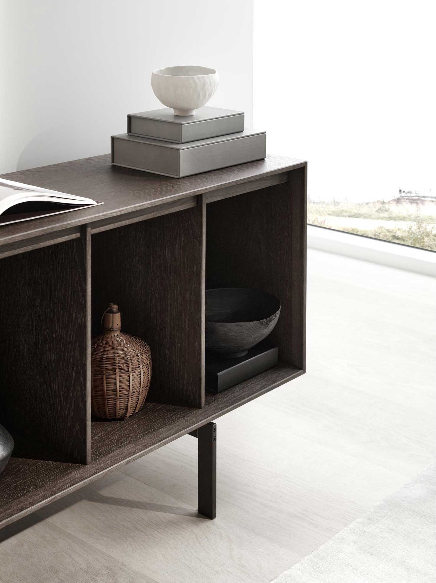 9148222 VIPP 675 HERO 1 KABINET MØRK EG MARMOR 8