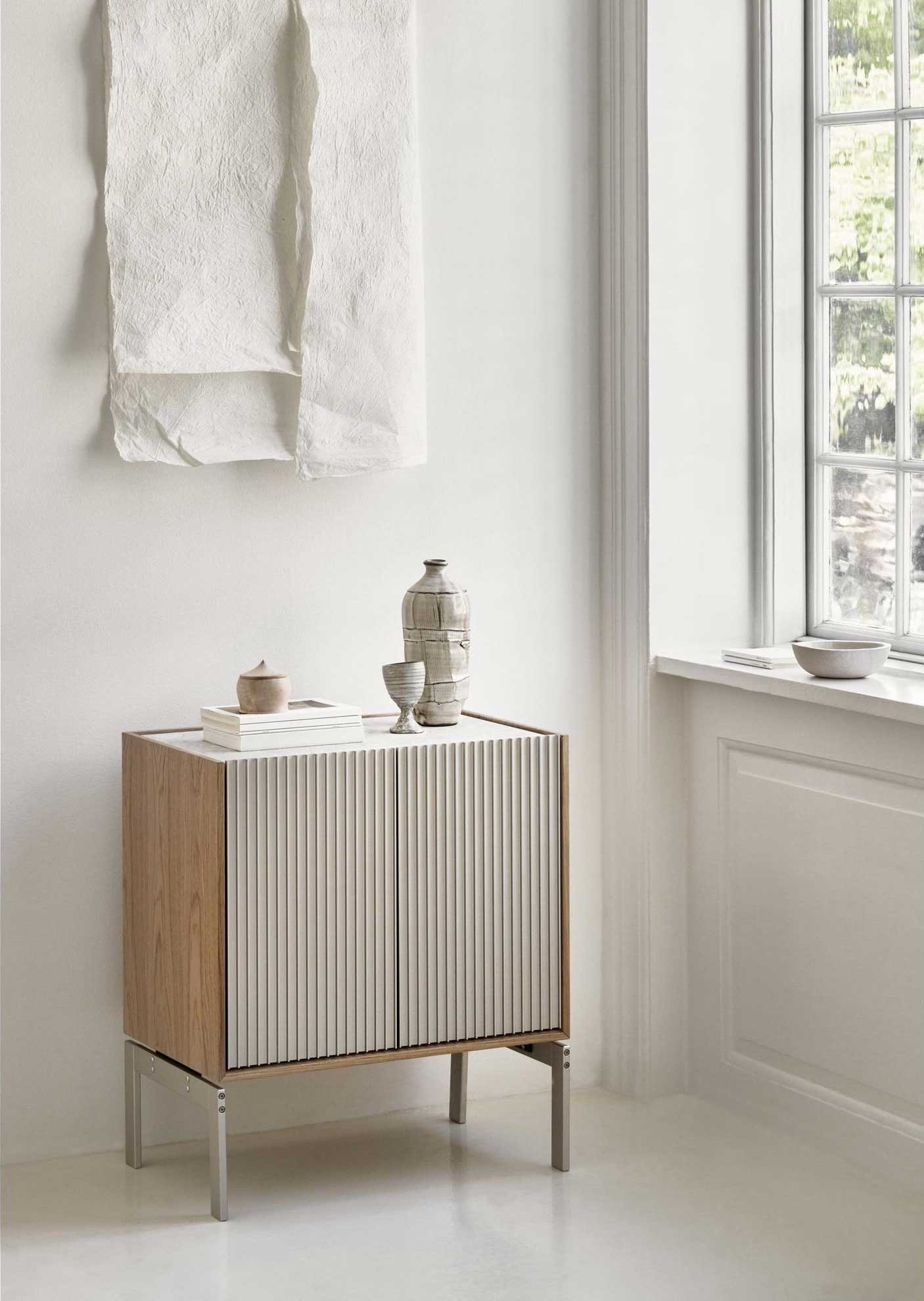 9148223 VIPP 675 HERO 2 KABINET LYS EG MARMOR 2