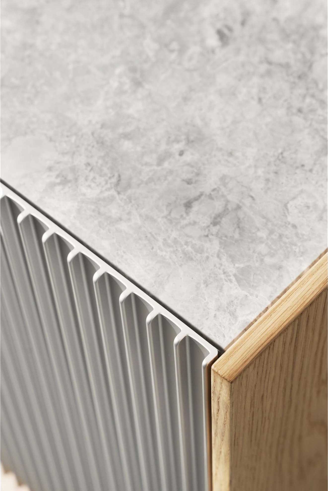 9148223 VIPP 675 HERO 2 KABINET LYS EG MARMOR 3