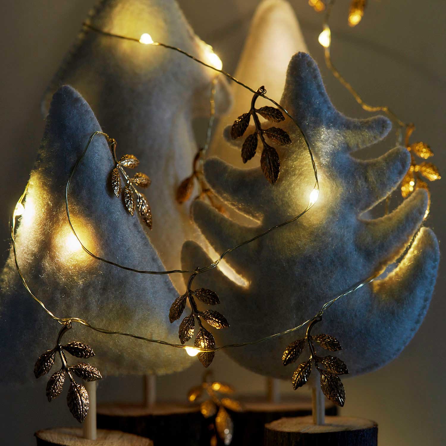2501296 SIRIUS MARLIN LYSKÆDE 20 LED 2M GULD 2