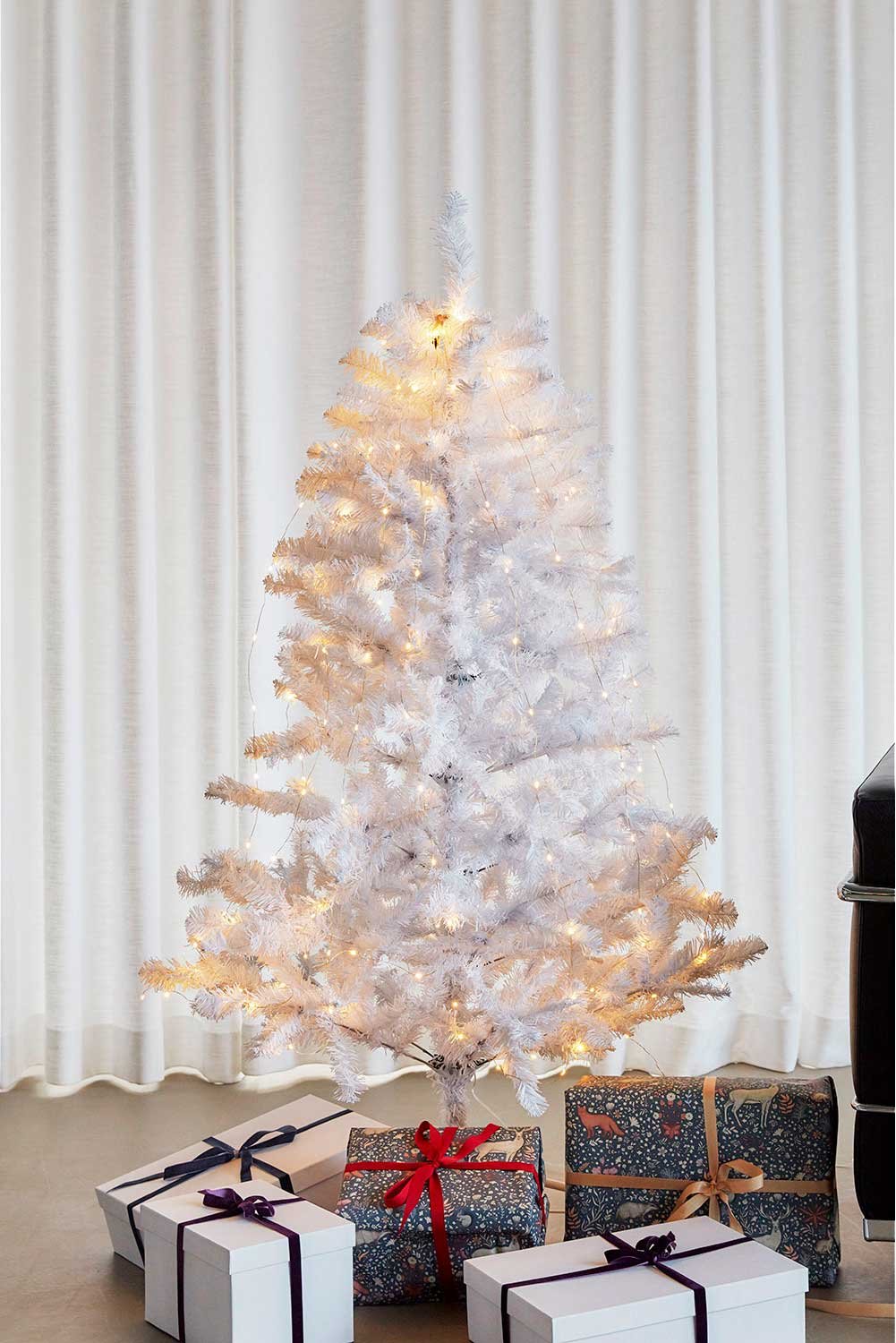 2501345 SIRIUS SNOWY JULETRÆ 1,5M 195 LED HVID 2
