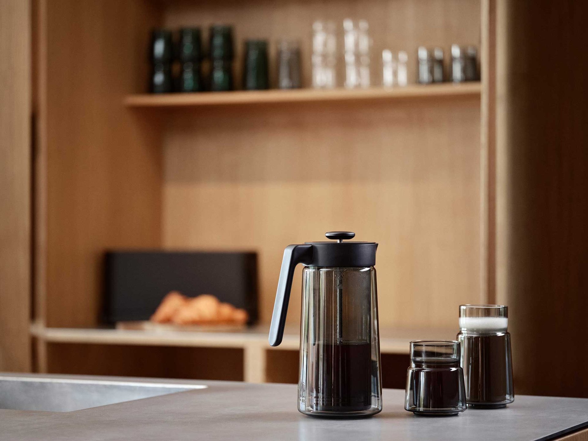 9148449 JACOB JENSEN STEMPELKANDE MED COFFEECATCHER 0,8L BLACK 6 8