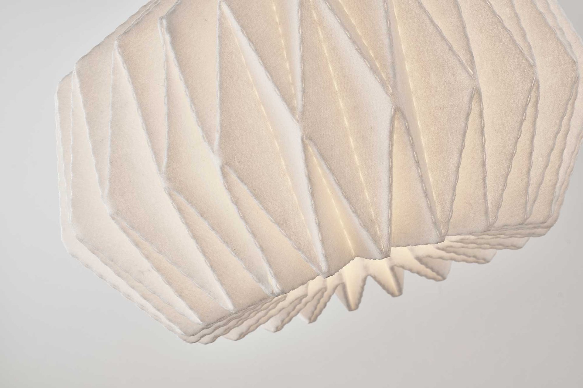 9148475 LE KLINT PENDEL MODEL 164 SOFTLY PLEATED Ø62CM 3