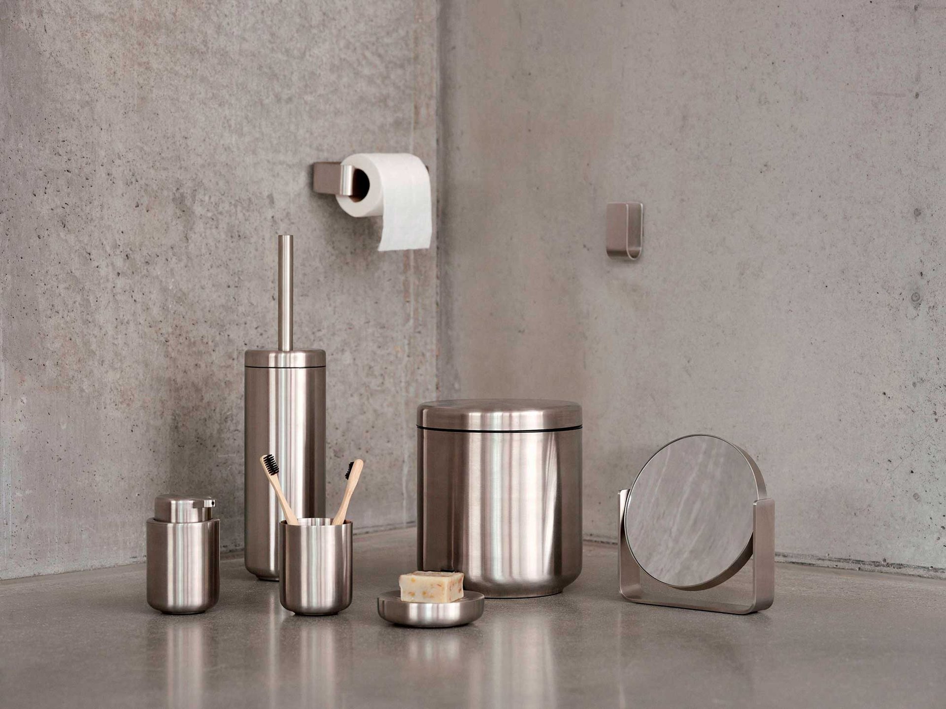 9148197 ZONE UME TOILETBØRSTE STÅL 2
