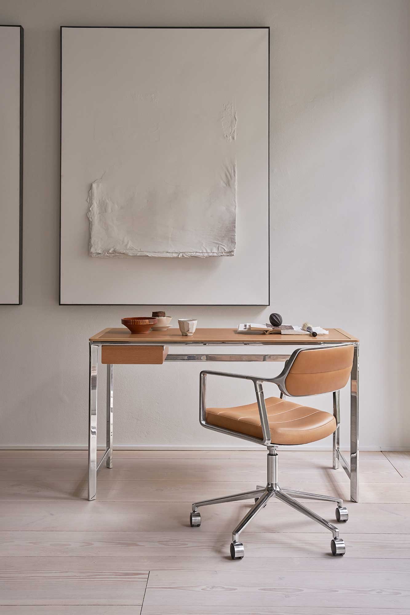 9148229 VIPP430 STUDIO DESK SKUFFE EG 4