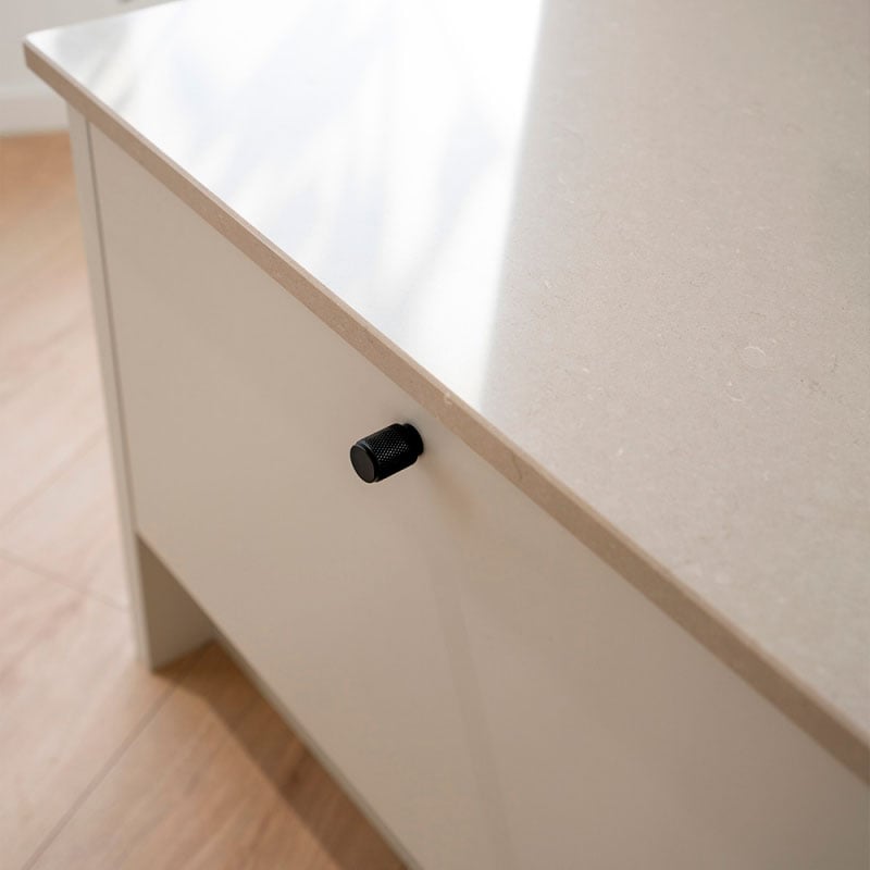 9144652 BESLAG DESIGN KNOP RIFF 21 MAT SORT 3