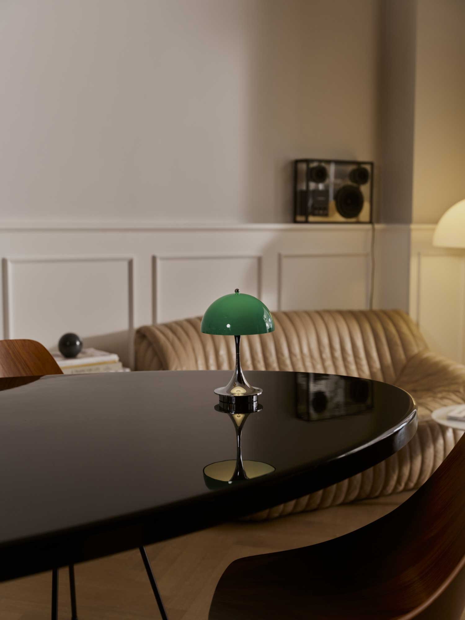 9149336 PANTHELLA 160 PORTABLE LAMPE OPAL GRØN 5