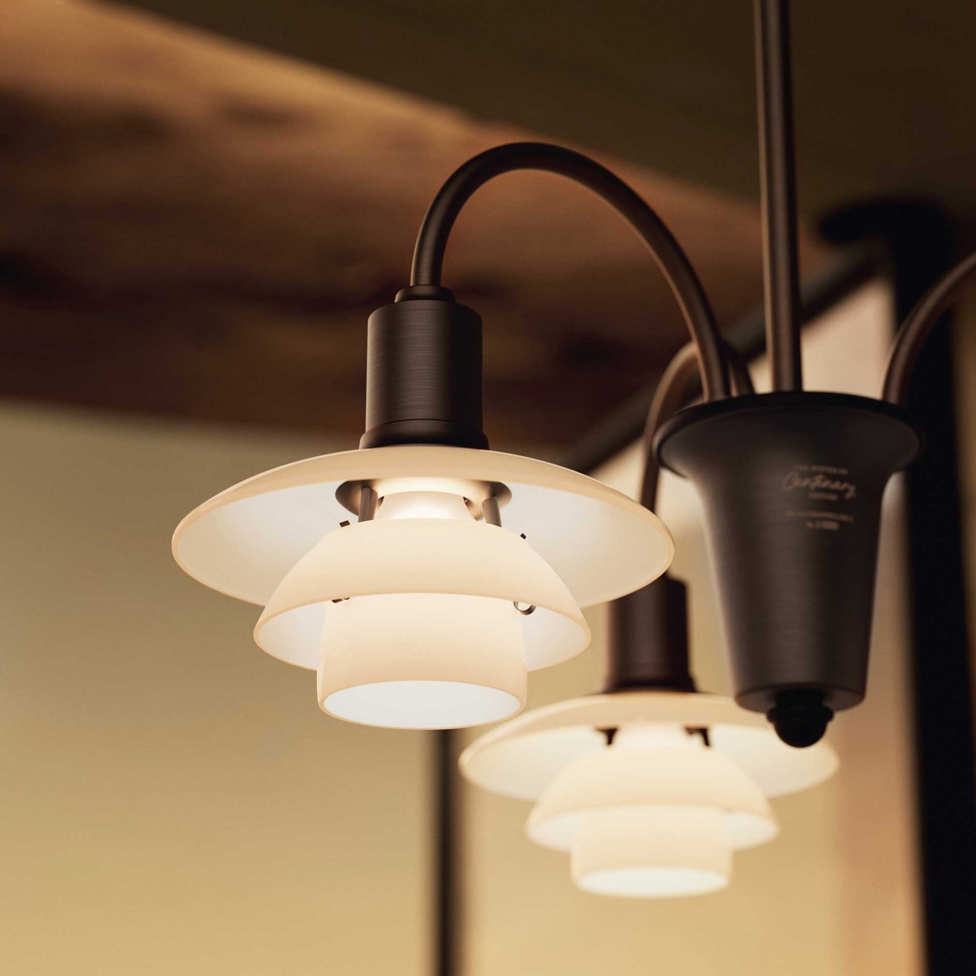 9149570 SS26 PH Centenary Chandelier 3 Details02 ON