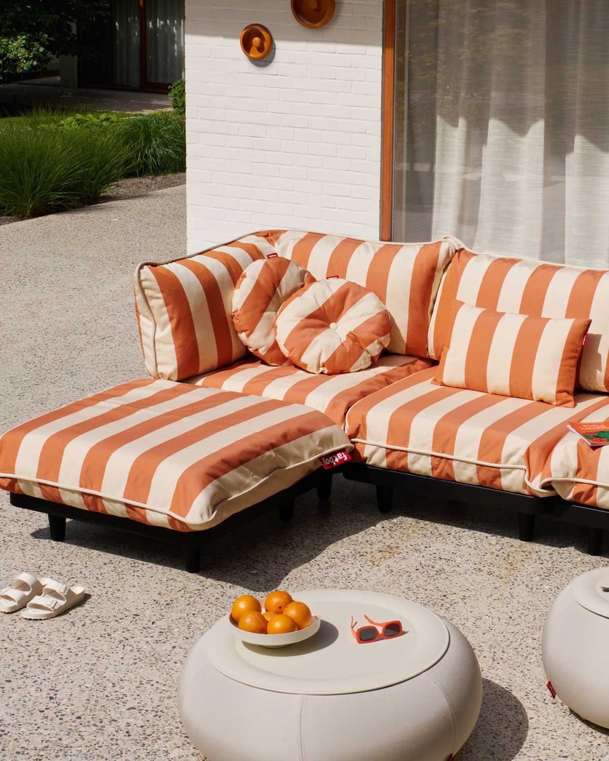 Fatboy Paletti Corner Seat Right Stripe Orange Creme 1200X1500 Vertical Ambiance 107469
