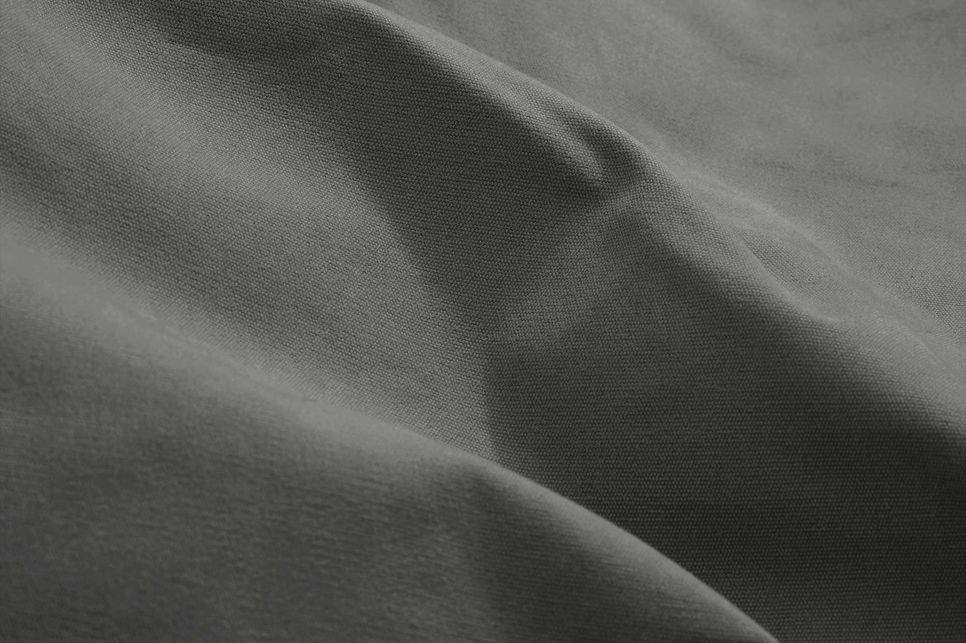 9149157 Fatboy The Original Canvas Recycled Charcoal Grey Closeup 01 107233