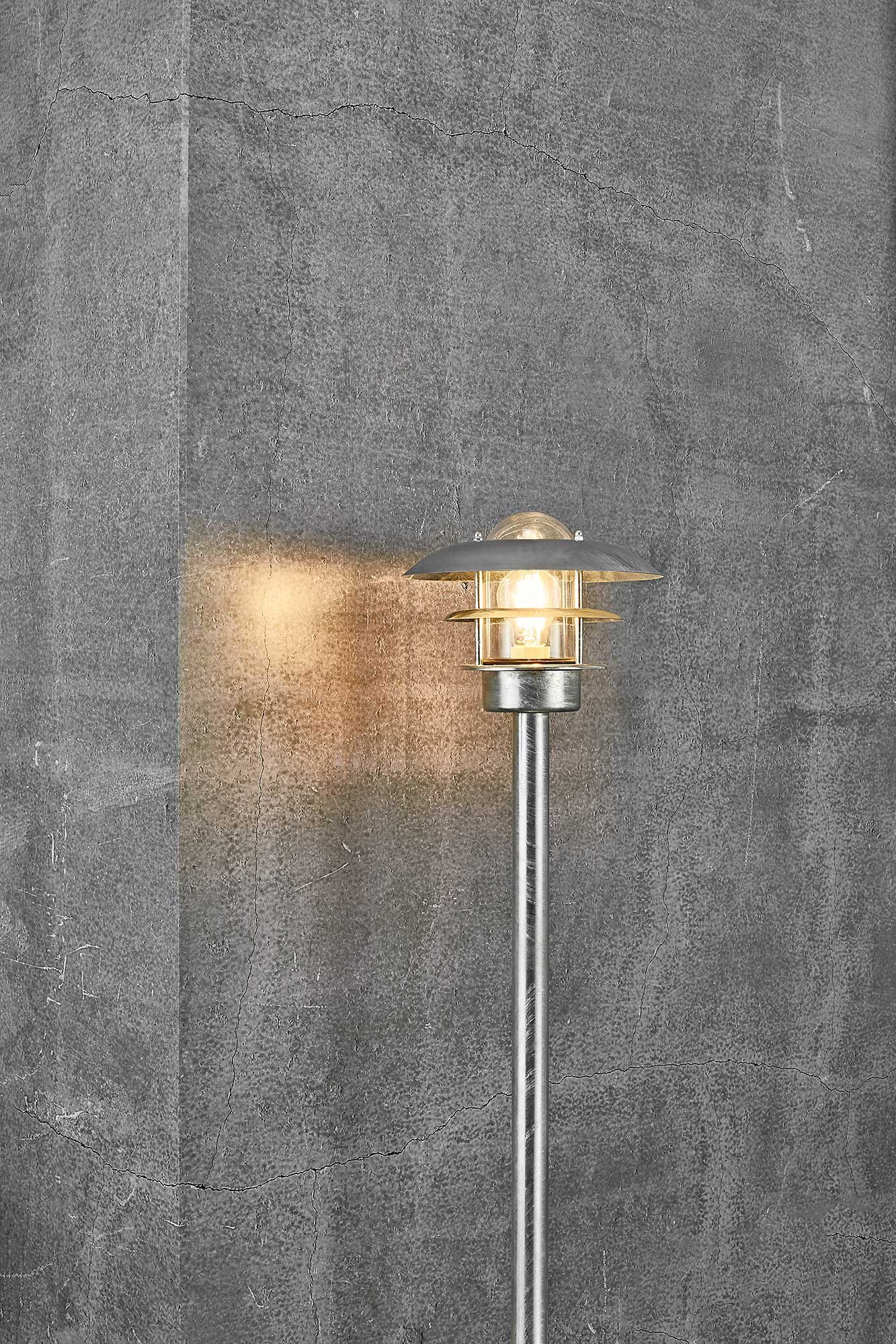 5137976_3.jpg