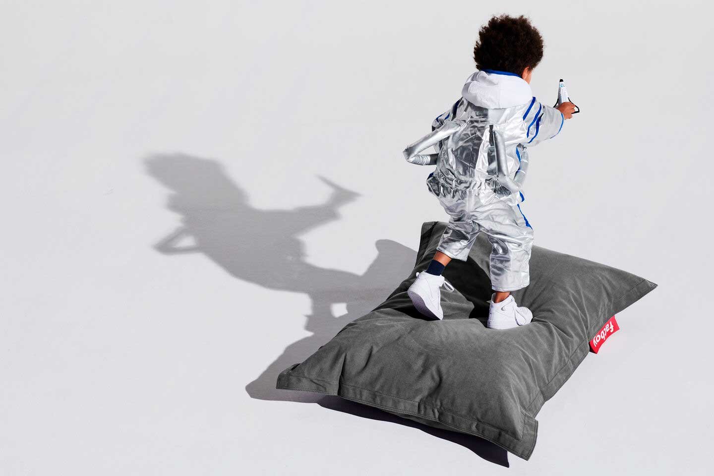 9149163 FATBOY JUNIOR CANVAS RECYCLED BØRNESÆKKESTOL CHARCOAL GRÅ 3