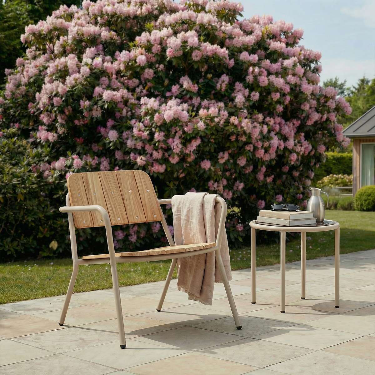 Variant 8603251 Kirra Lounge Patio Chair Taupe IMG 05 Lifestyle 1200X1200
