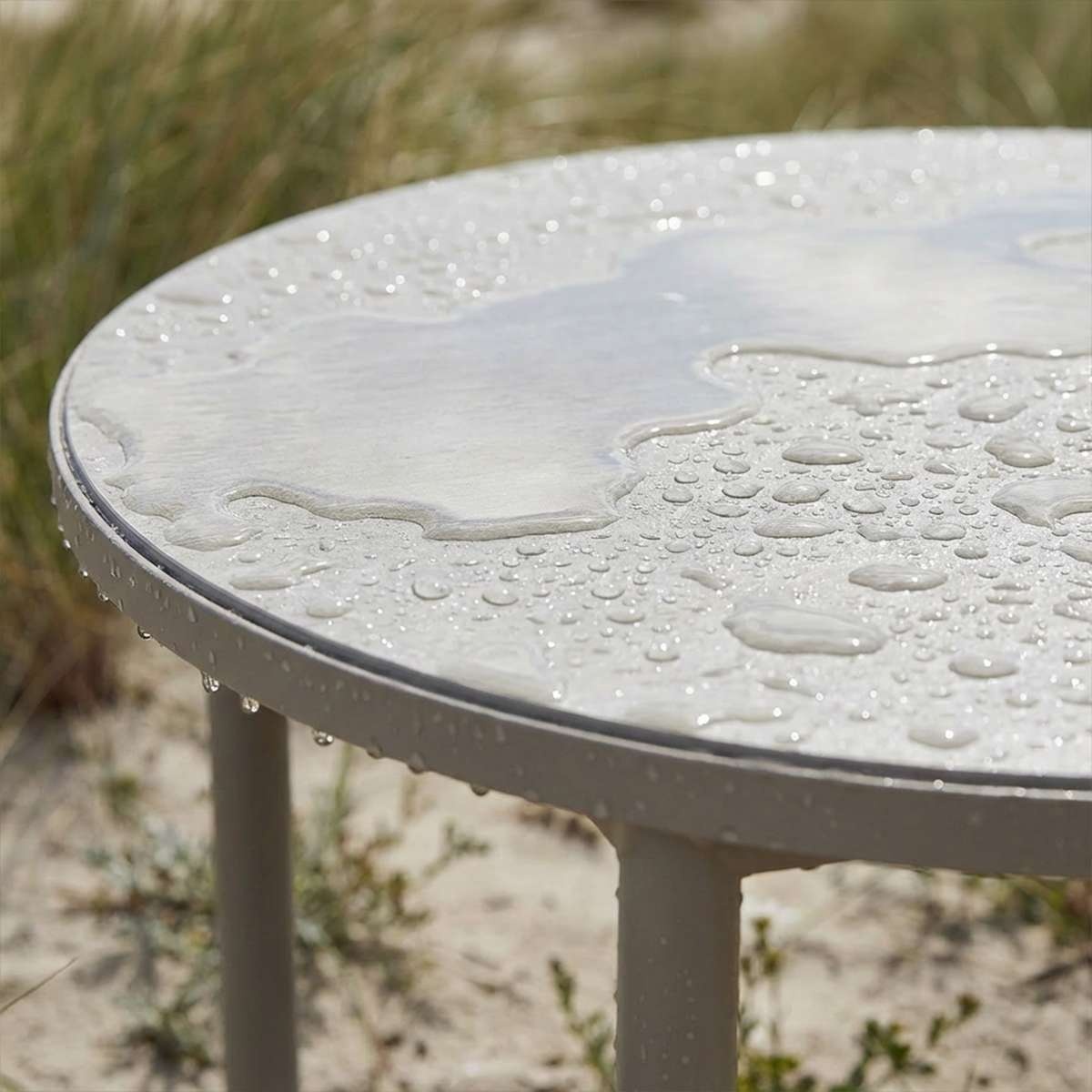 Variant 8603232 Kirra Dining Table Ceramic Taupe C3 98110 Img 06 Lifestyle 1200X1200
