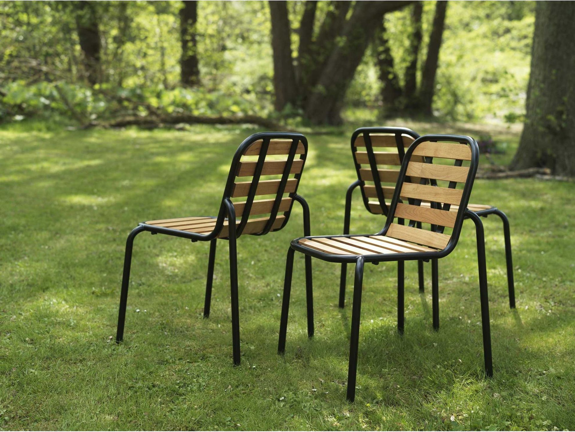 2023 Vig Chair Wood Black Group 02 P