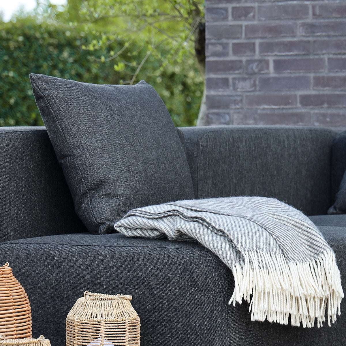 8583401 Cobana Cushion Black Img Lifestyle 1200X1200 (1)
