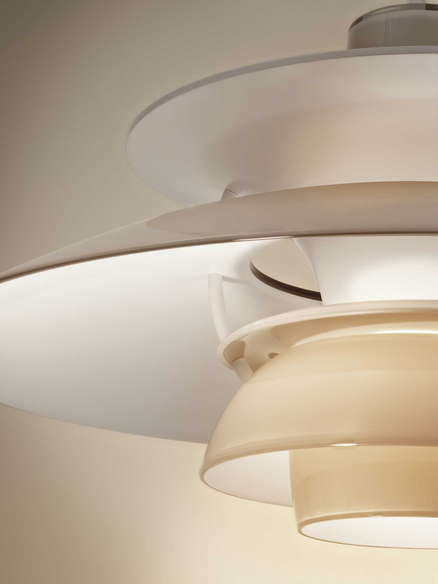 9150205 AW26 PH 5 320 Opal Pendant Beige Campaign 6 ON