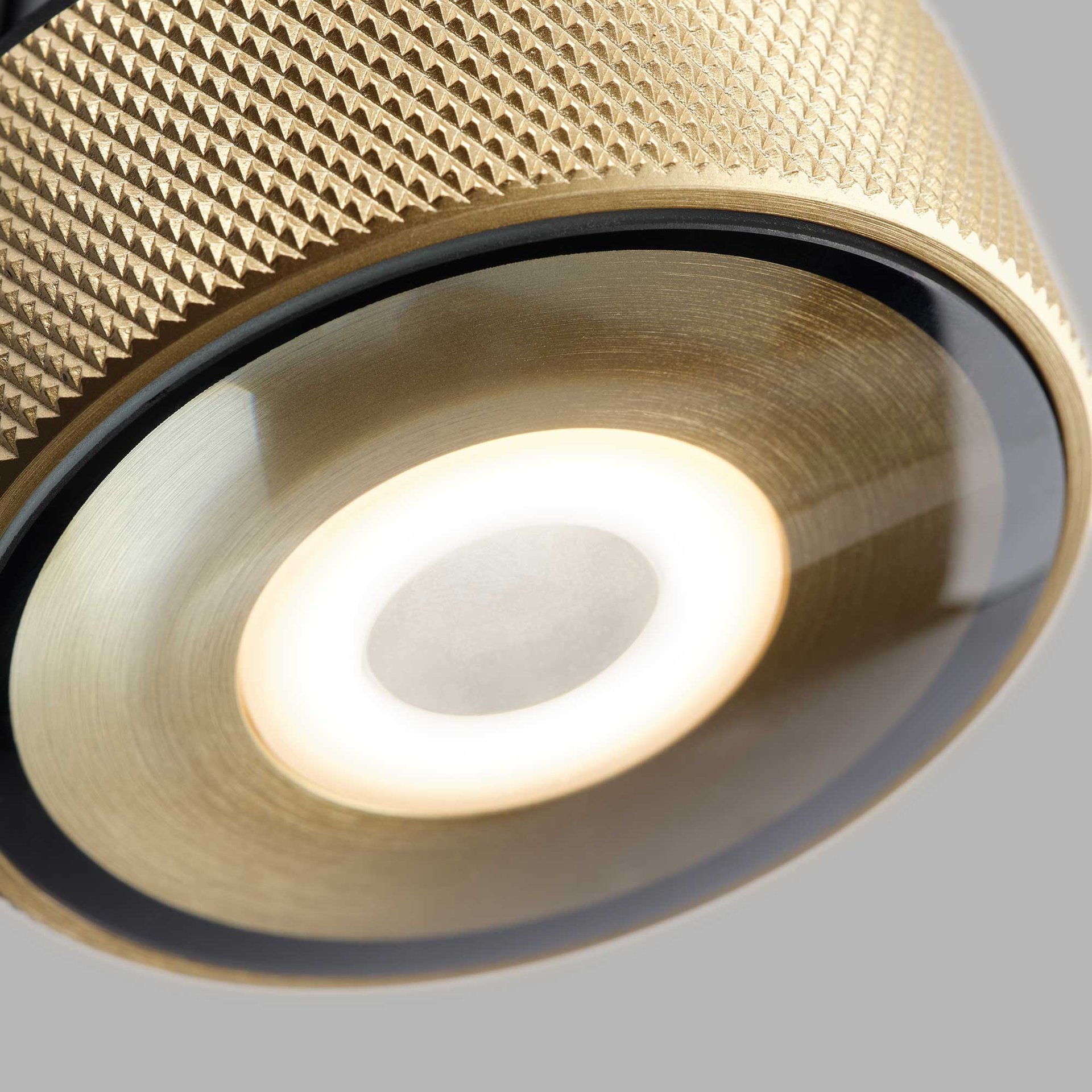 Cosmos 3PH Track Brass Detail Lproduct