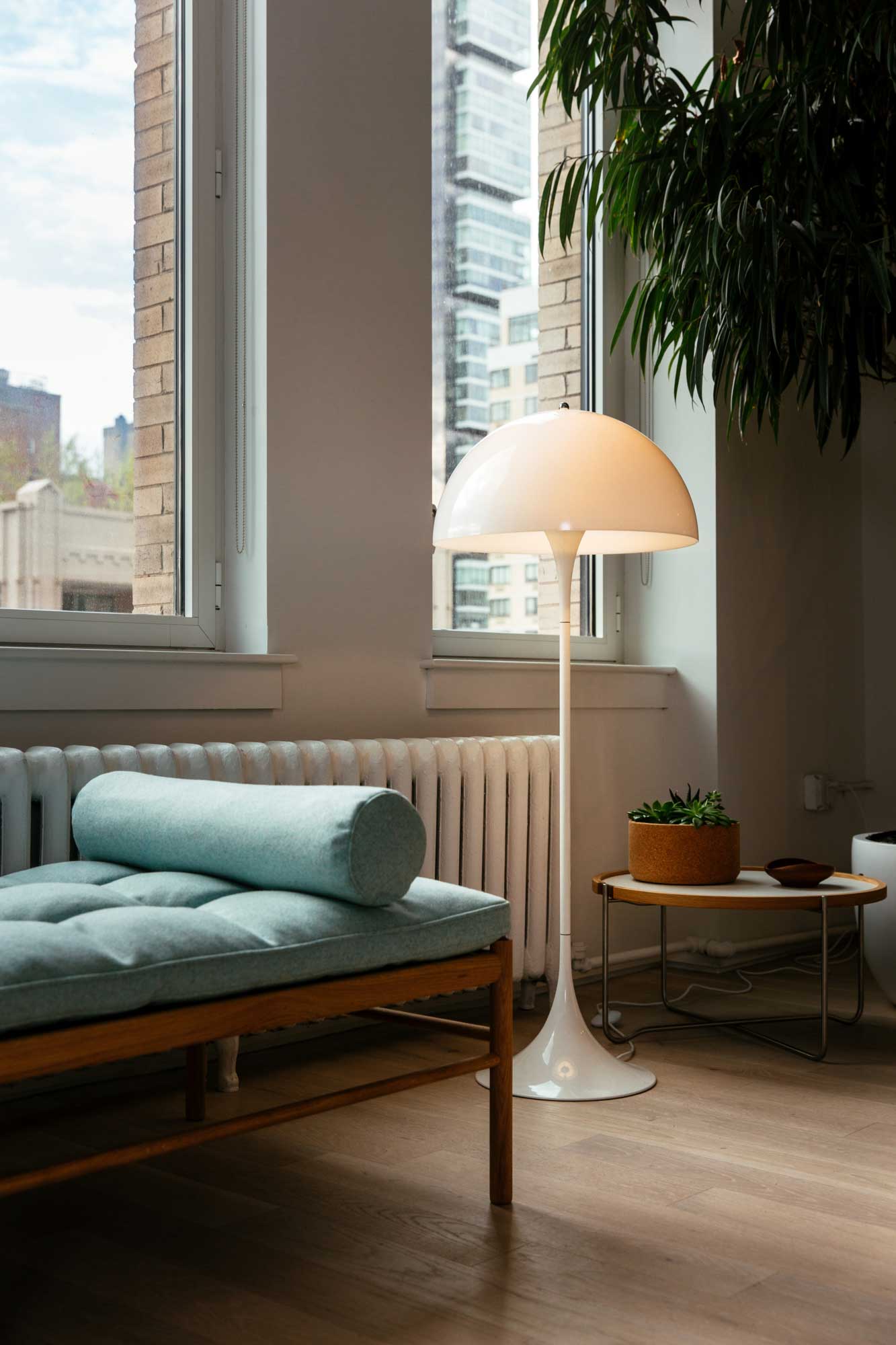 9150384 Louis Poulsen Carl Hansen IMG 3526 02663