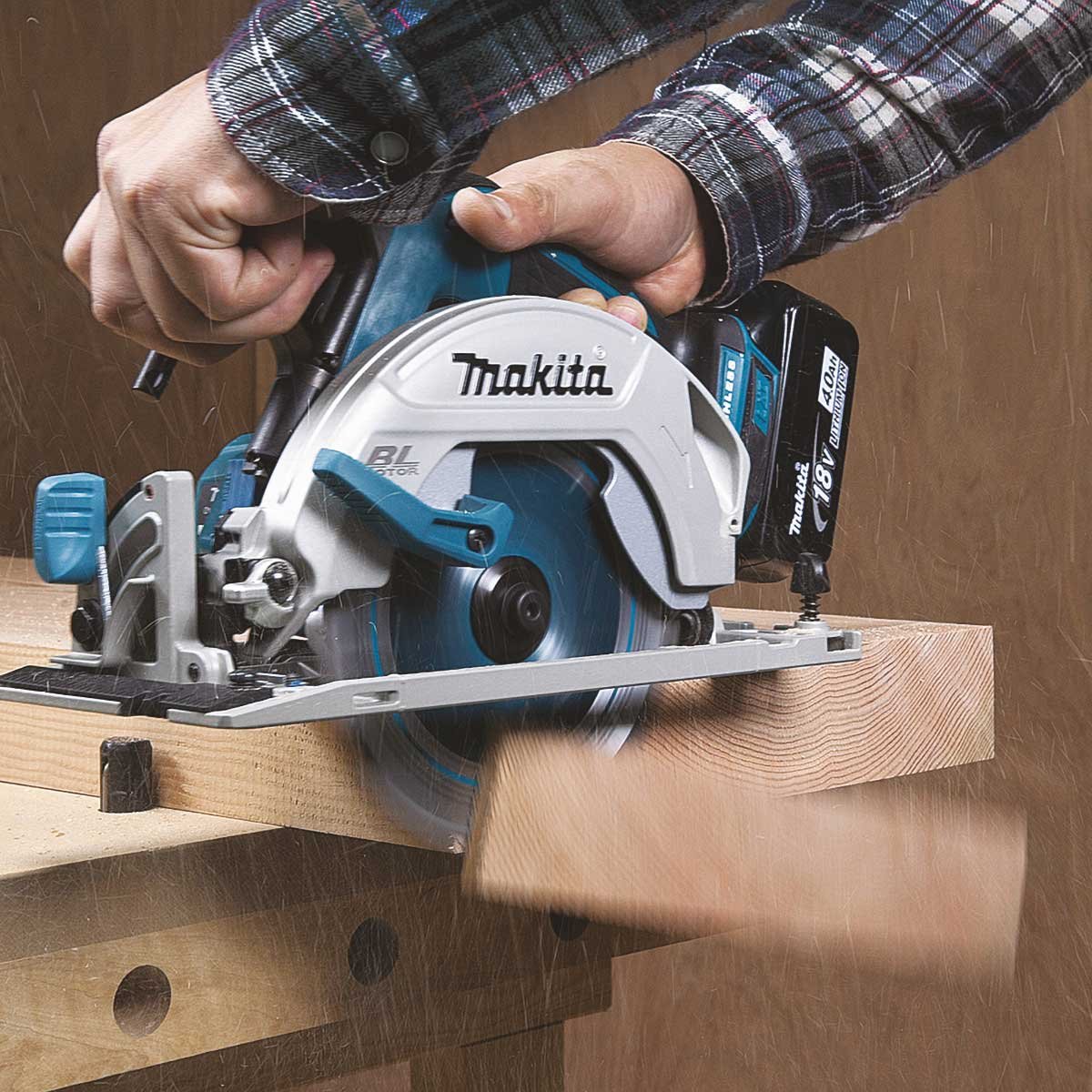 1742397 MAKITA RUNDSAV 18V LI ION 2