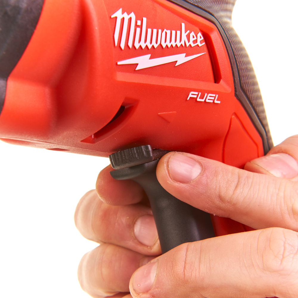 1900232 MILWAUKEE 18V GIPSSKRUEMASKINE3