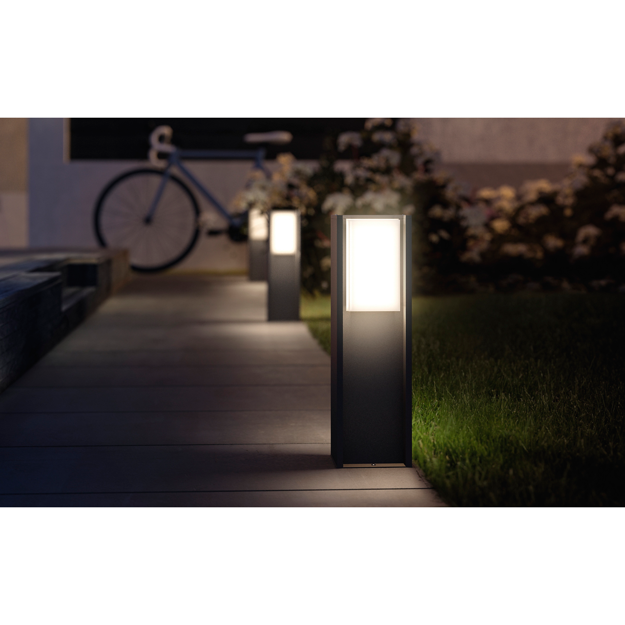 1912390 PHILIPS HUE TURACO BEDLAMPE1