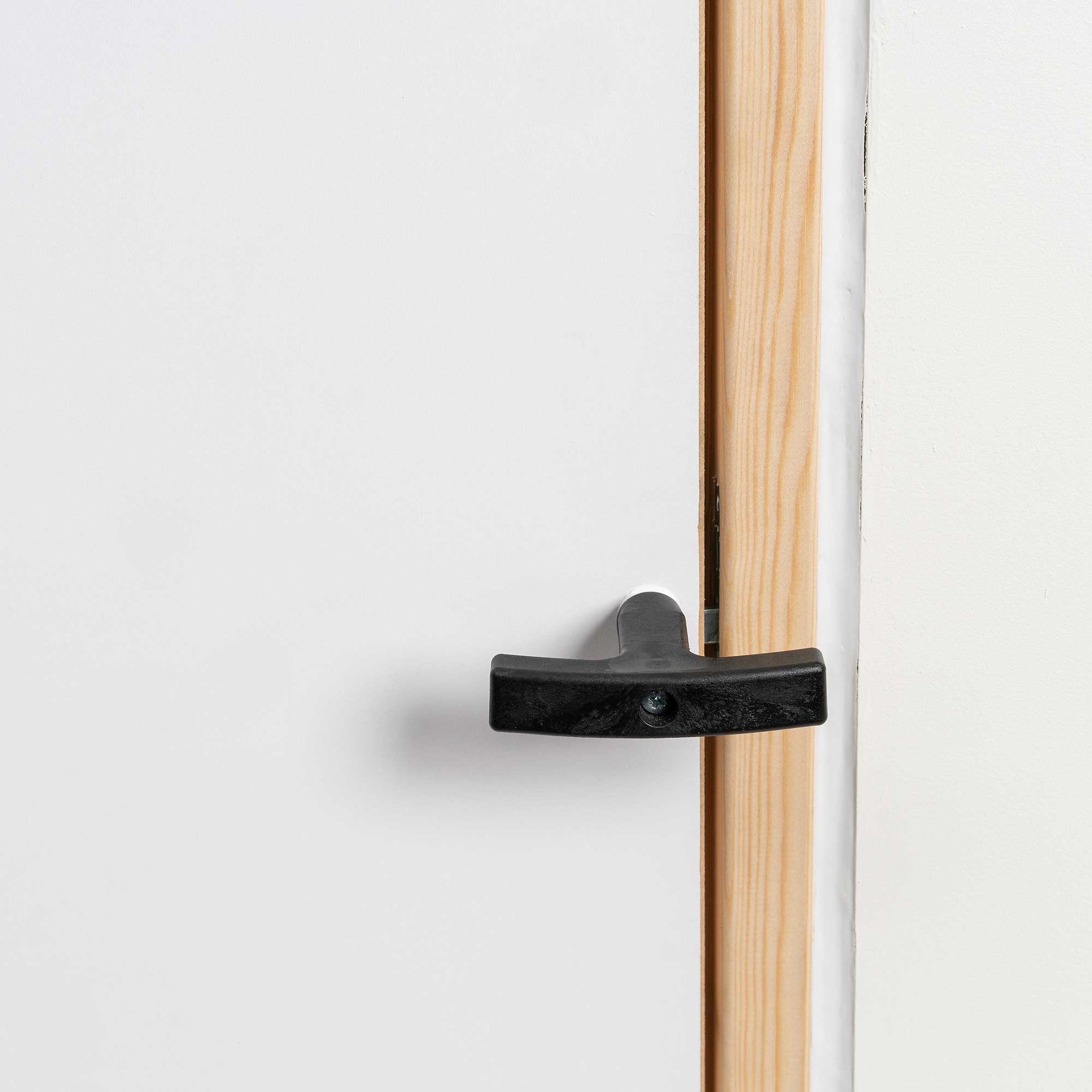 2083041 SKUNKLEM EI45 WH 56X70CM 3