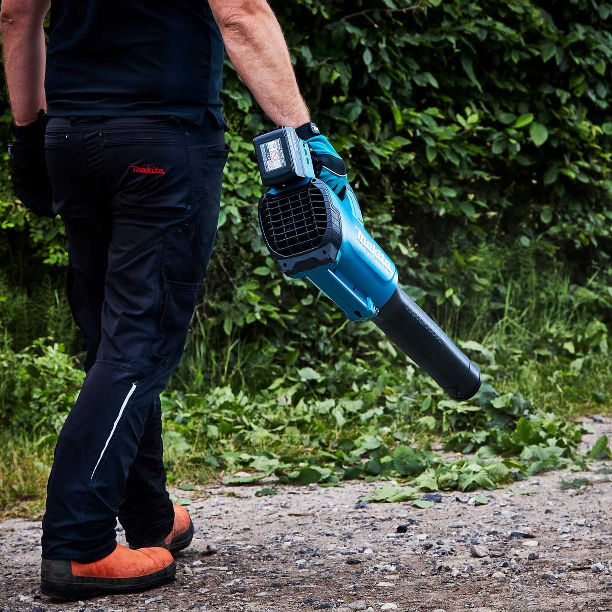 2093136 MAKITA LØVBLÆSER 18V LI ION 3