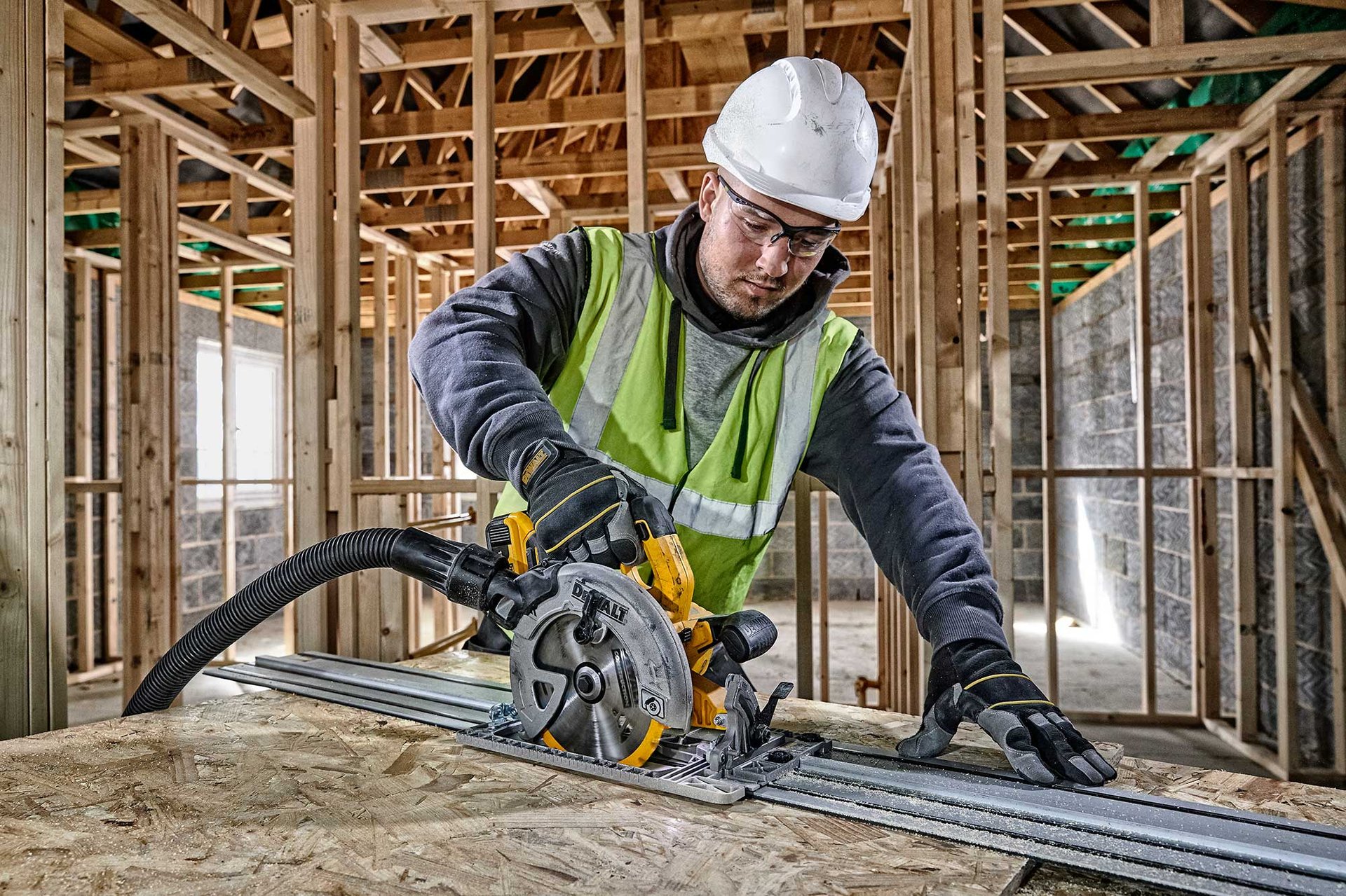 2093791 DEWALT 18V RUNDSAV 184MM 3