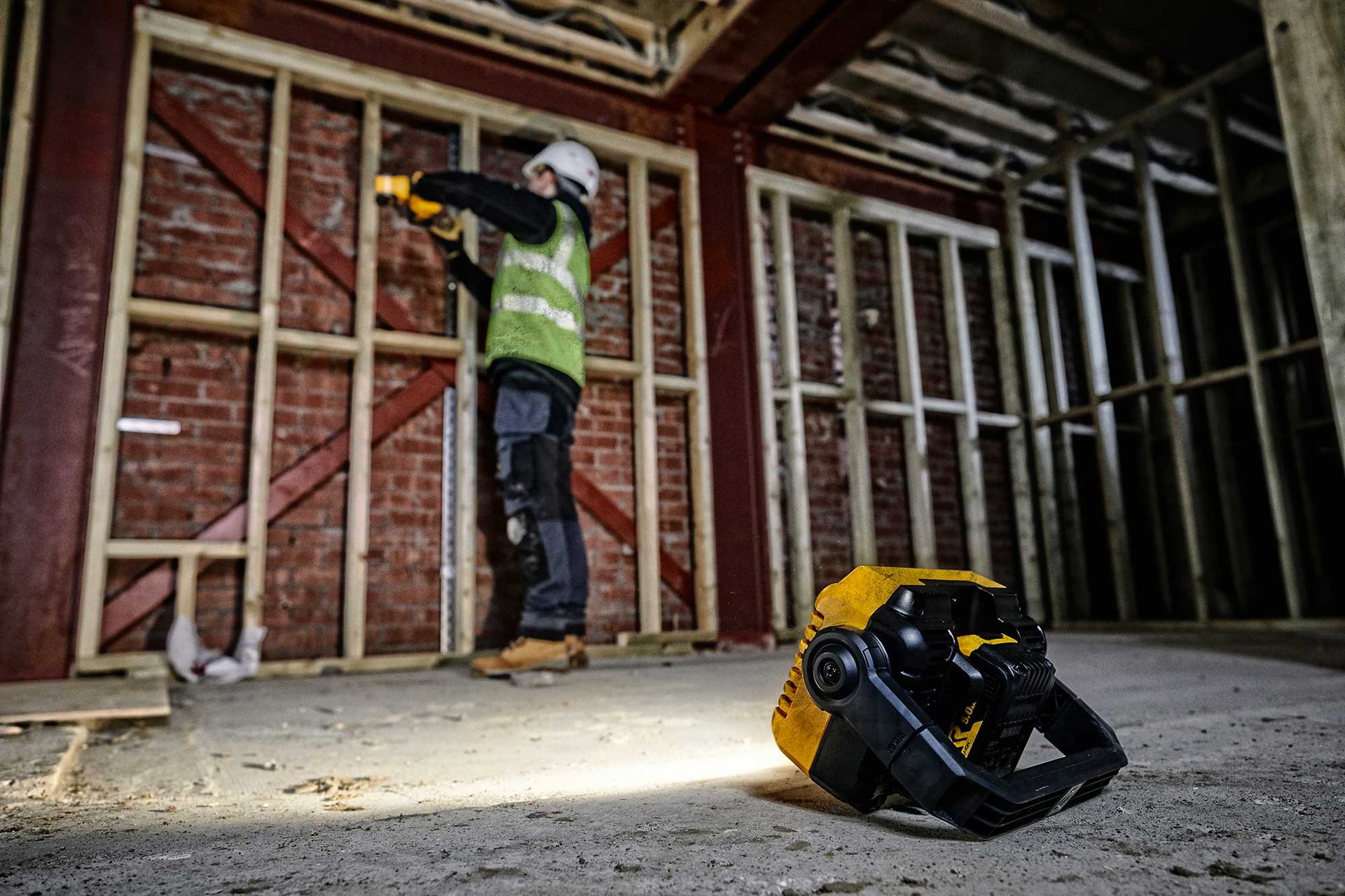 2109566 DEWALT 12V 18V ARBEJDSLAMPE 0