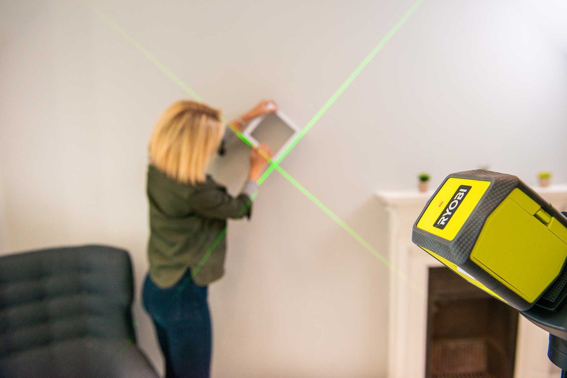2132875 RYOBI KRYDSLASER GRØN 15M 2