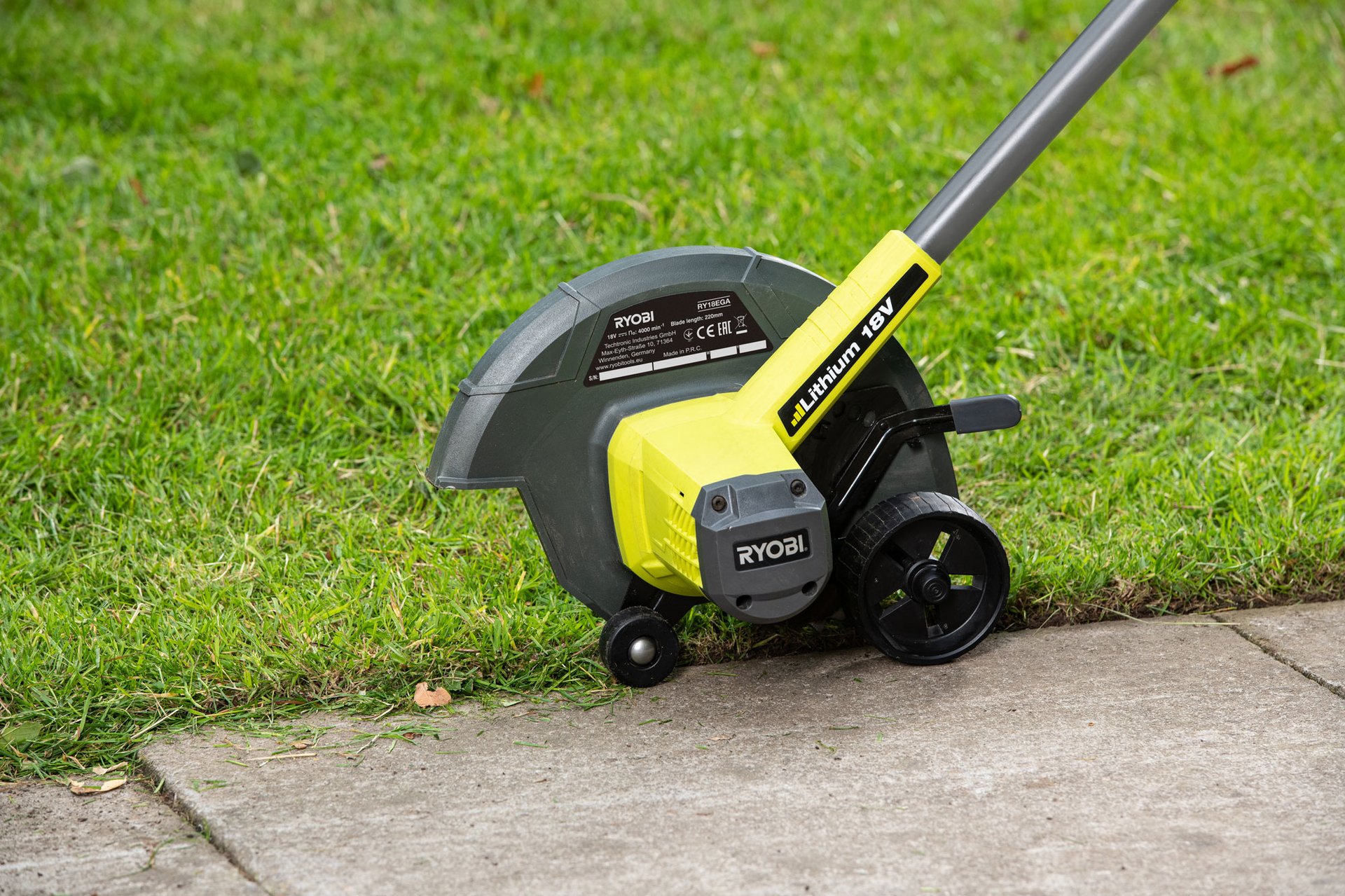2140889 RYOBI ONE+ KANTSKÆRER 18V 2