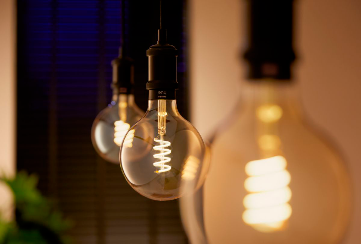 2214450 PHILIPS HUE LED GLOBEPÆRE 3