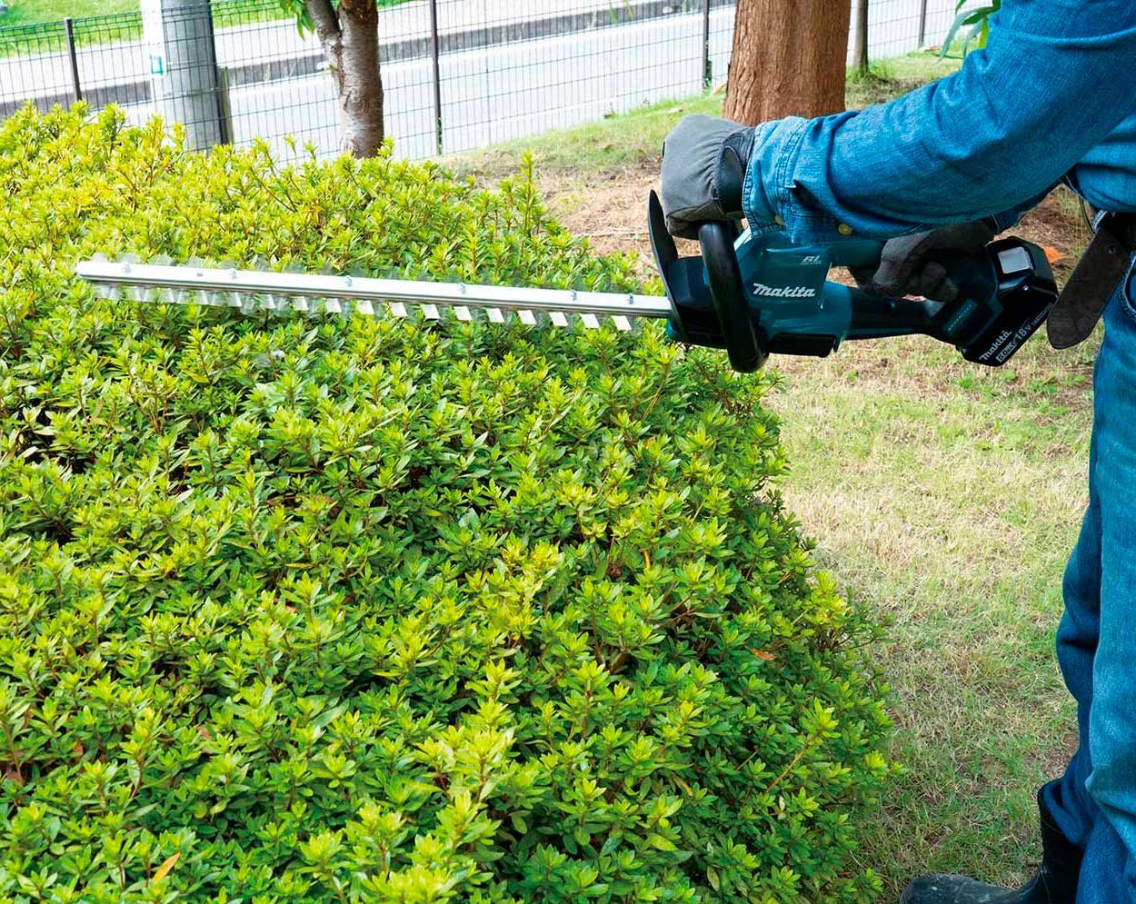 2314188 MAKITA HÆKKEKLIPPER 18V PROFF 2