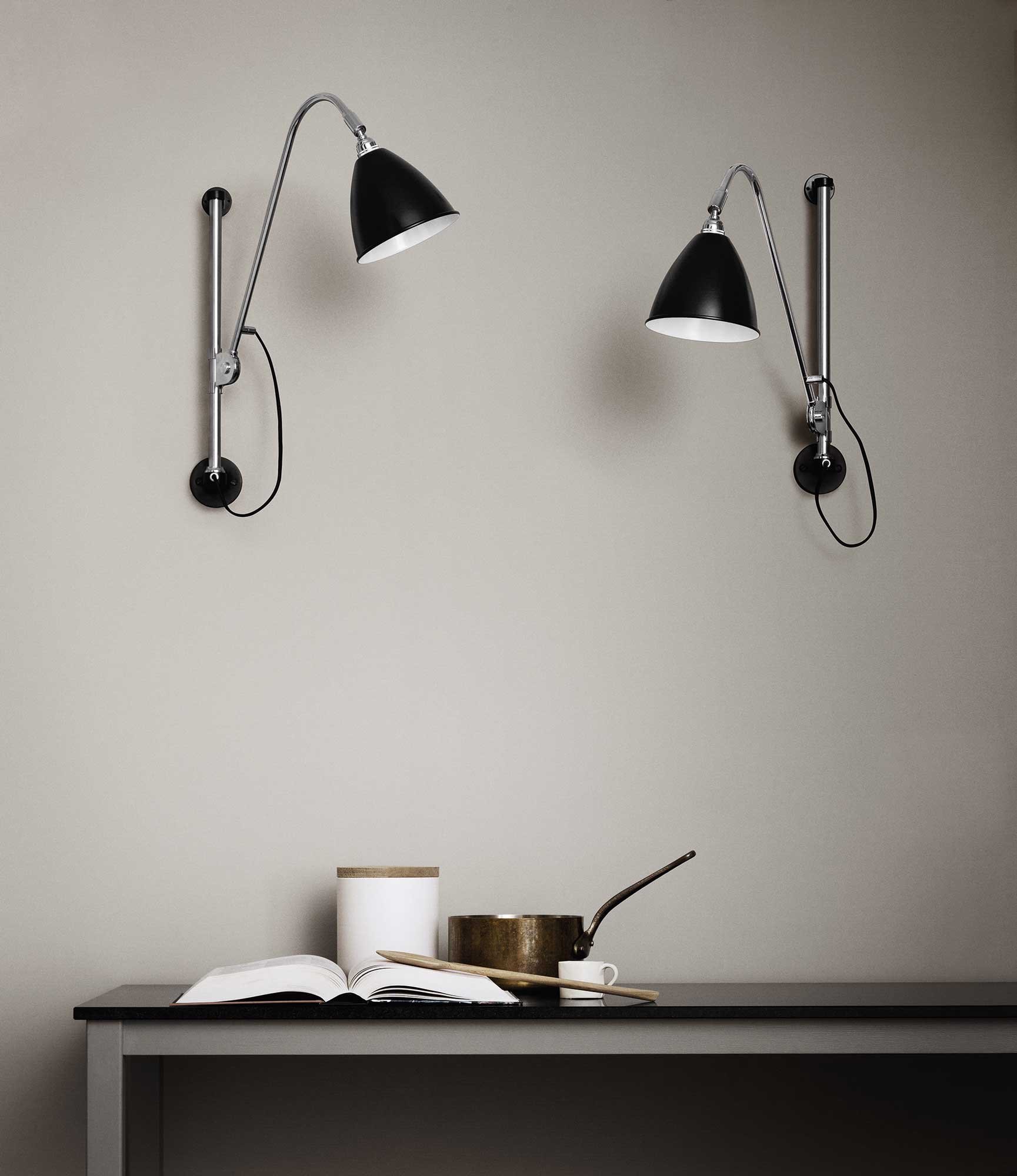 9043618 BESTLITE VÆGLAMPE BL5 SORT KROM