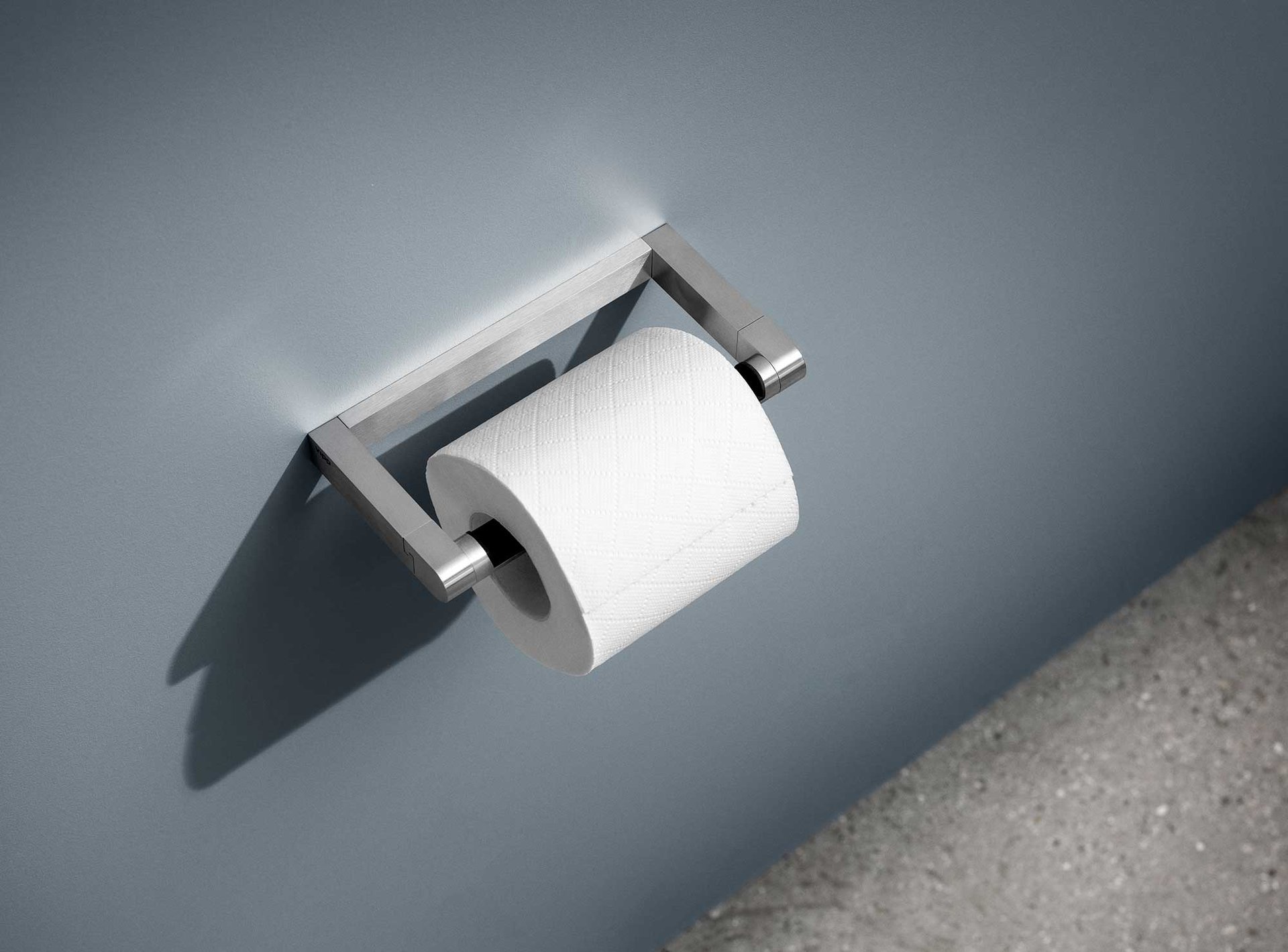 9066060 VIPP 3 TOILETRULLEHOLDER 2