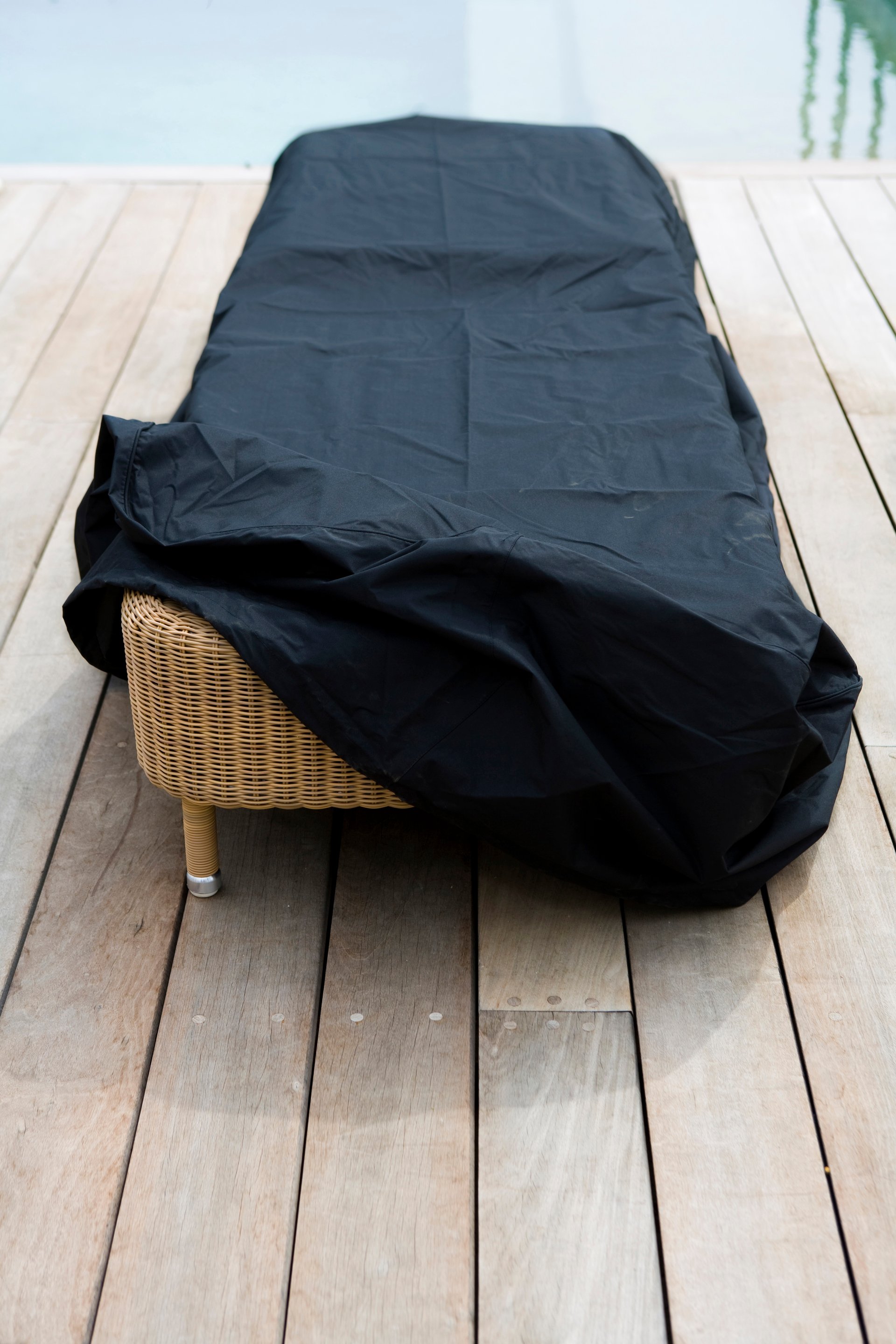 9095255 CANE LINE COVER 1 SOLSENGE 218X85X35CM SORT KRAFTIG POLYESTERSTOF (2)